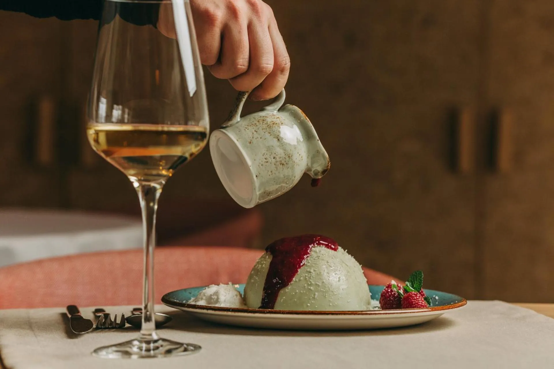 Restaurant/places to eat in Estrela Serenity - Resort