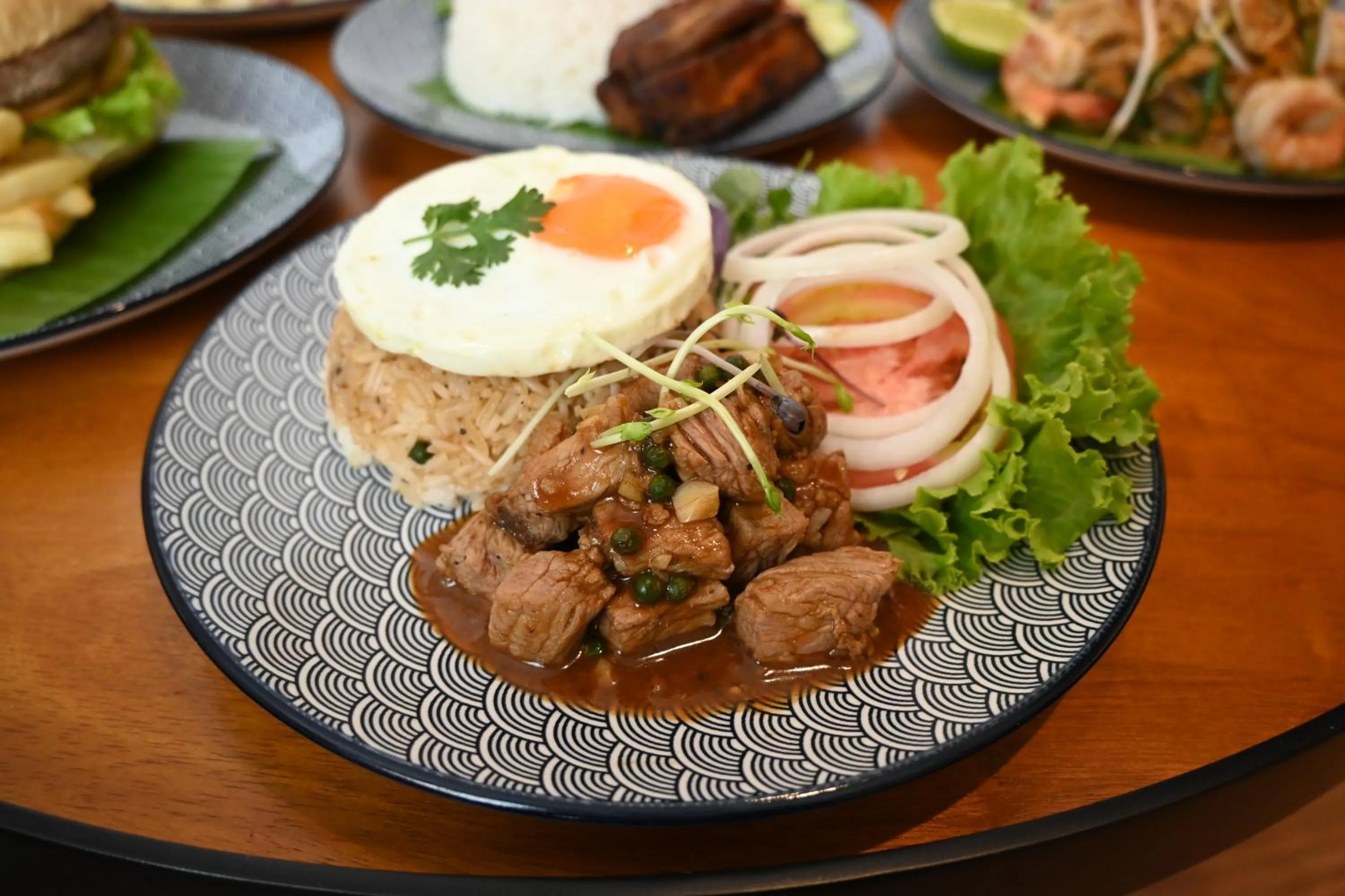 Restaurant/places to eat in WH Hotel 310