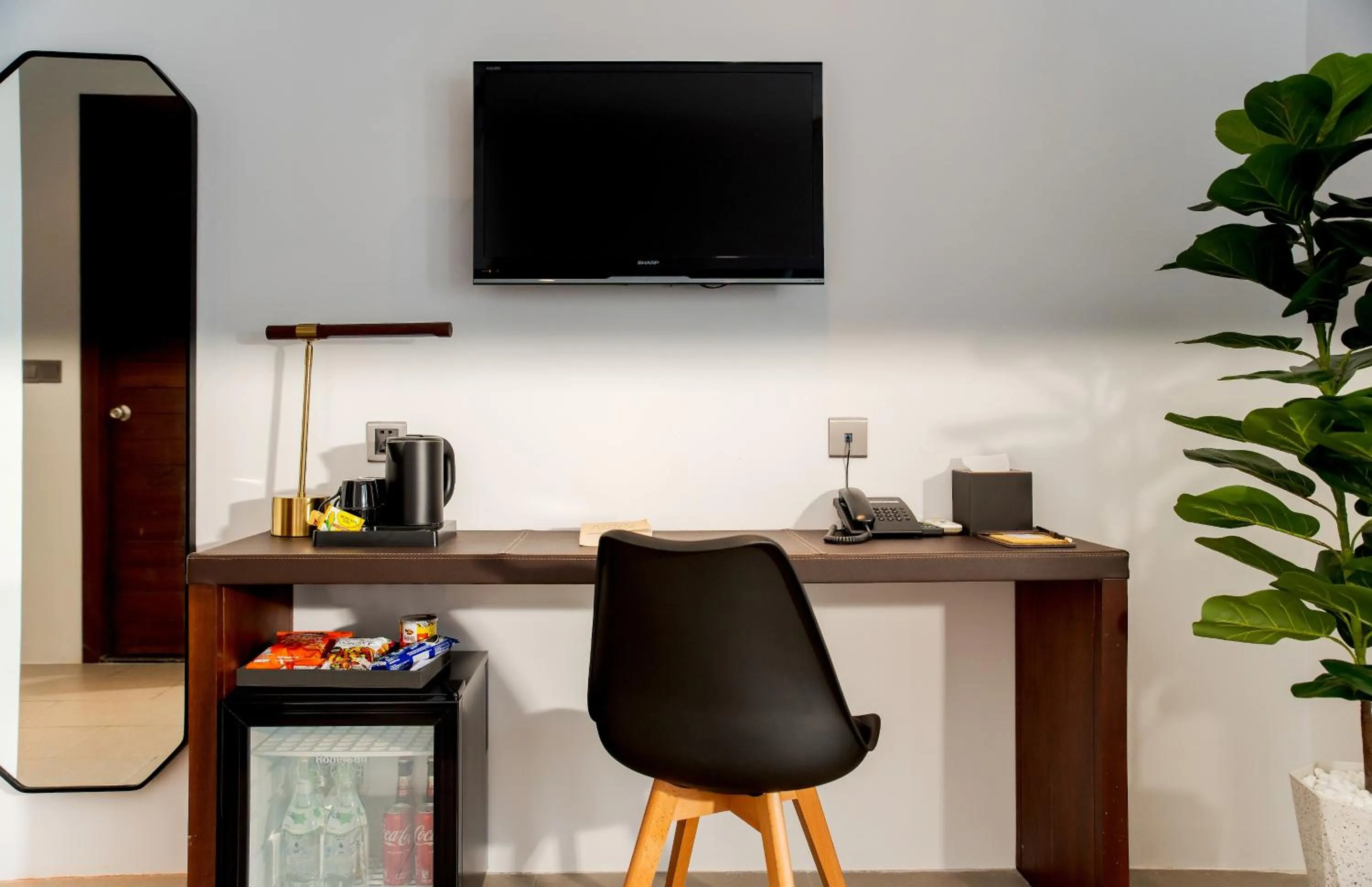 Guests in WH Hotel 310