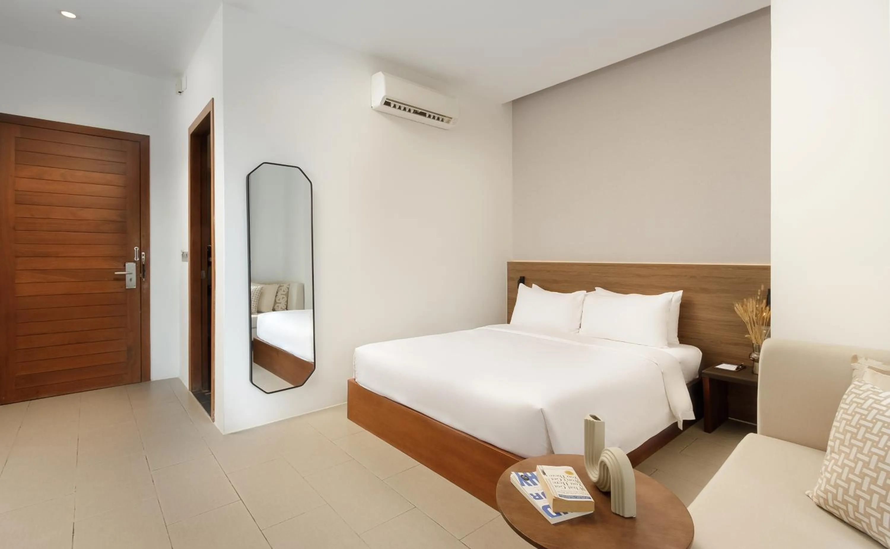 Bedroom, Bed in WH Hotel 310