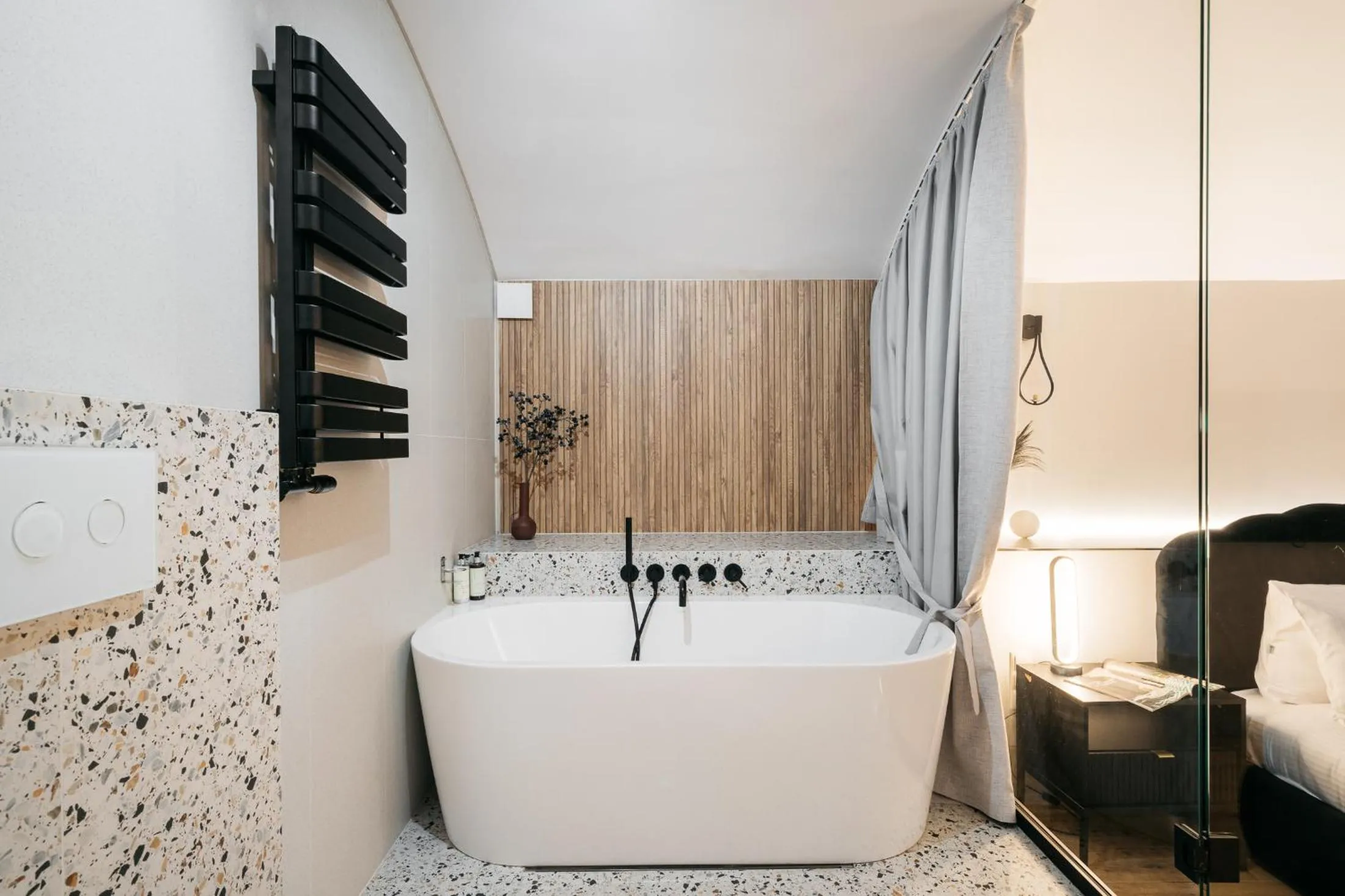 Old Town Oasis - bespoke apartments