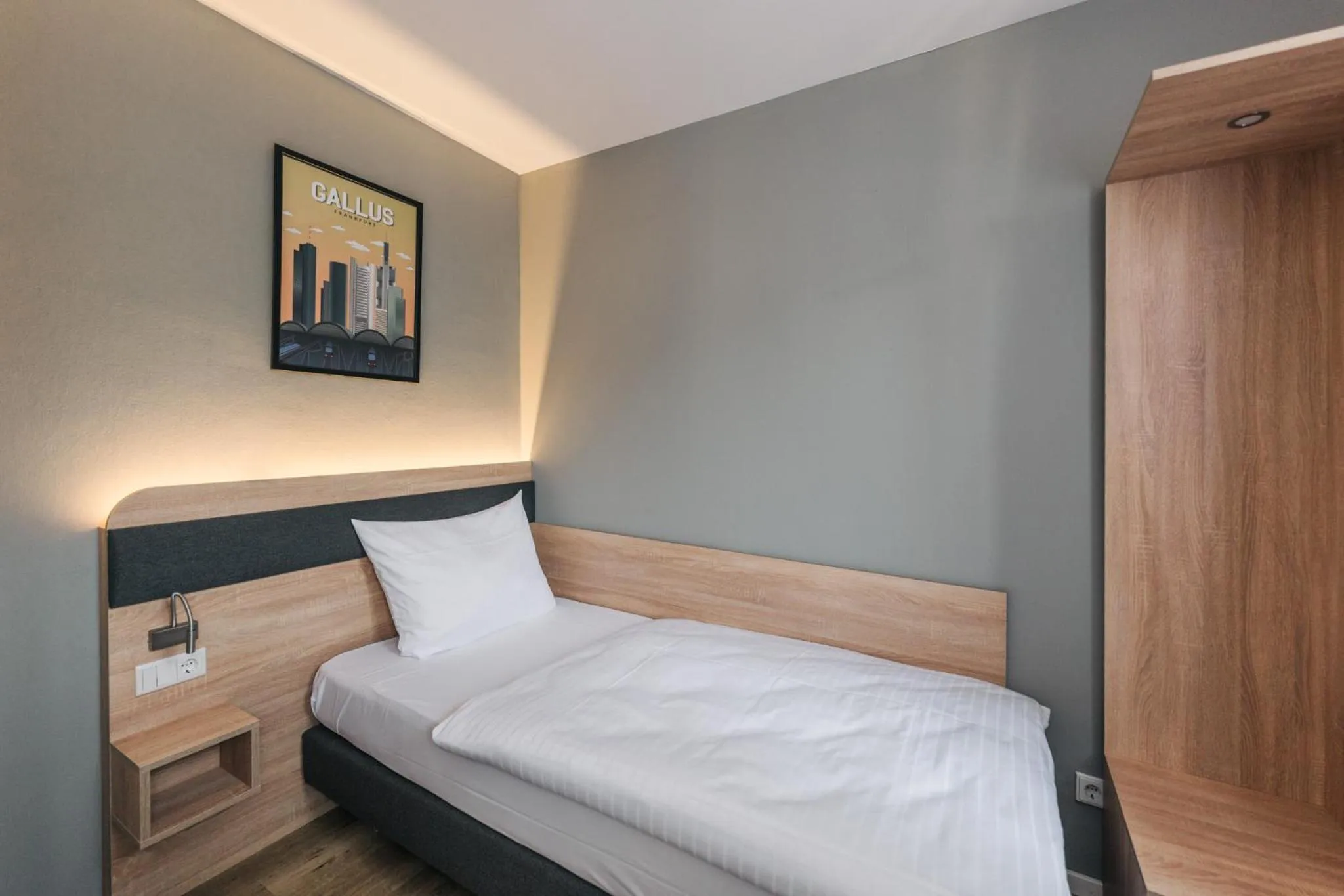 Bed in Homaris Corner Hotel