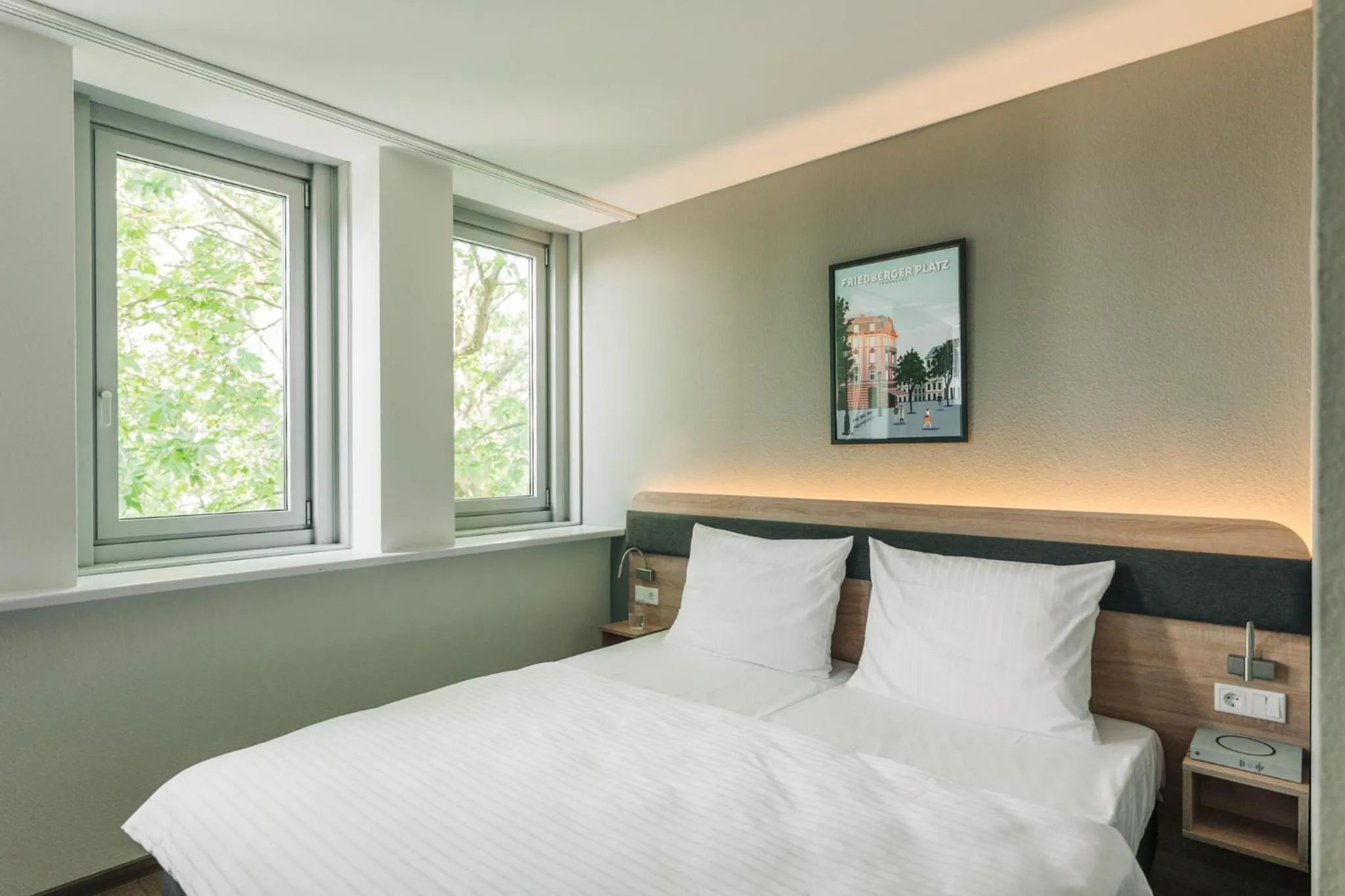 Bed in Homaris Corner Hotel