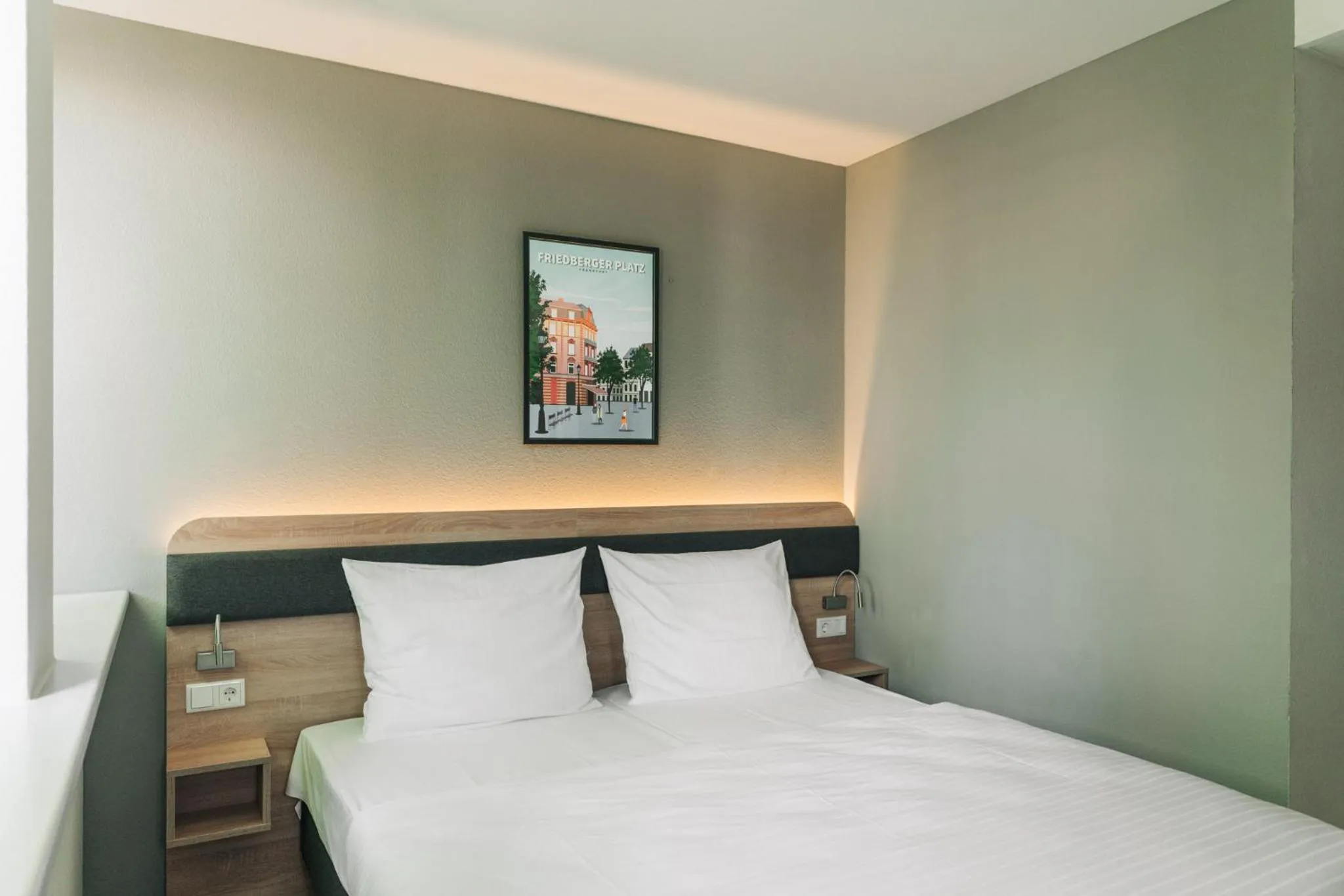 Bed in Homaris Corner Hotel