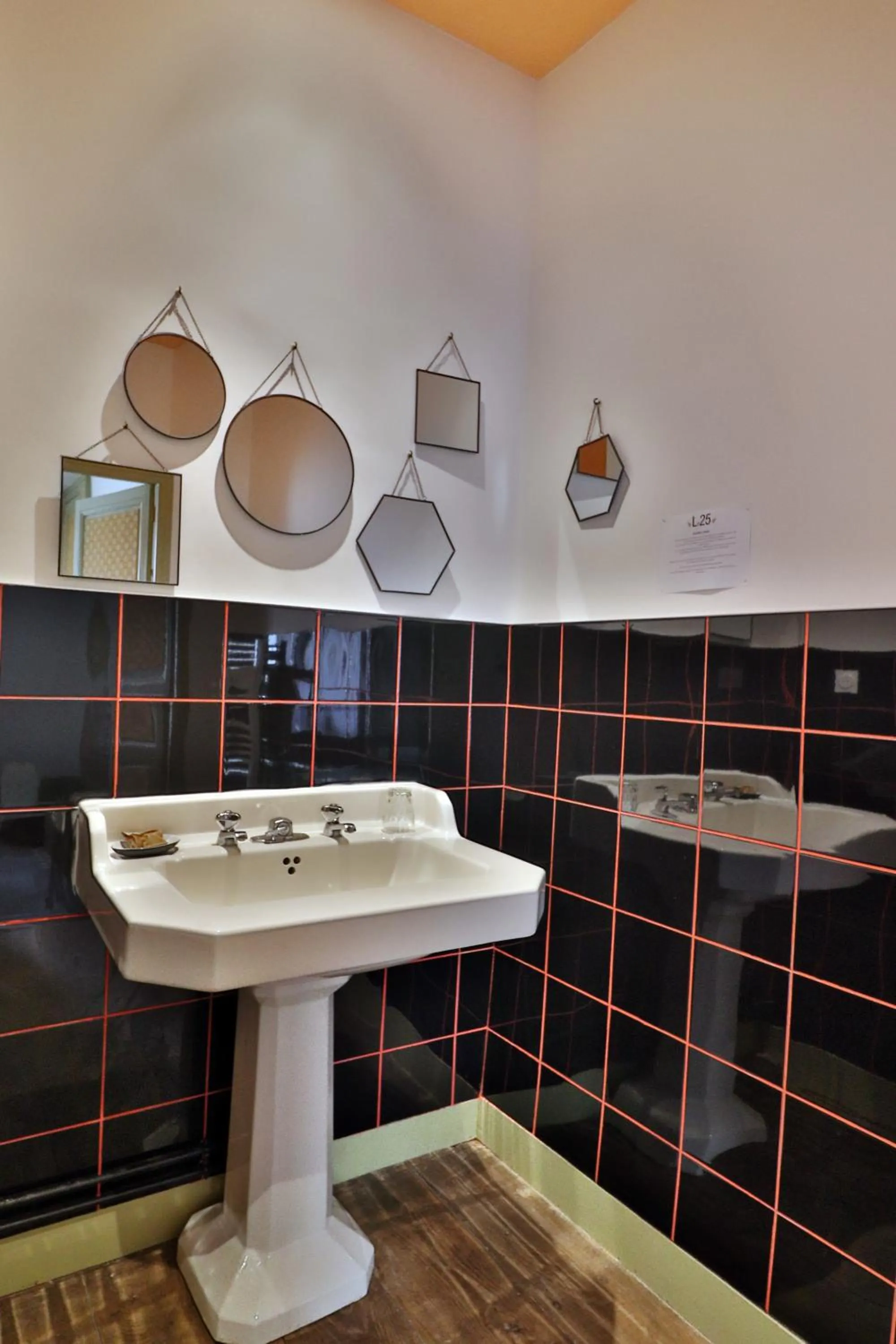 Bathroom in Le25 Parahotellerie