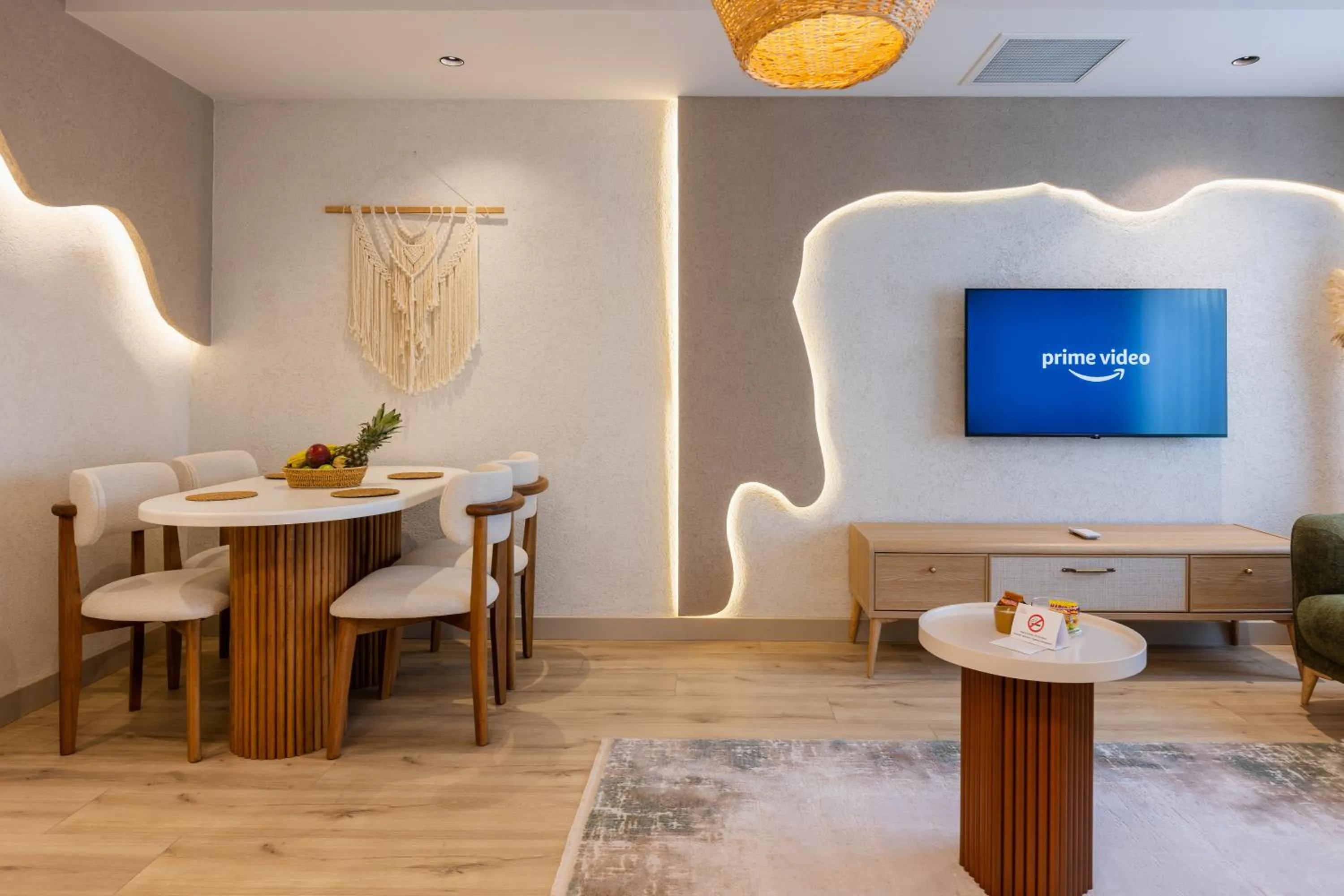 TV and multimedia in Los Suites