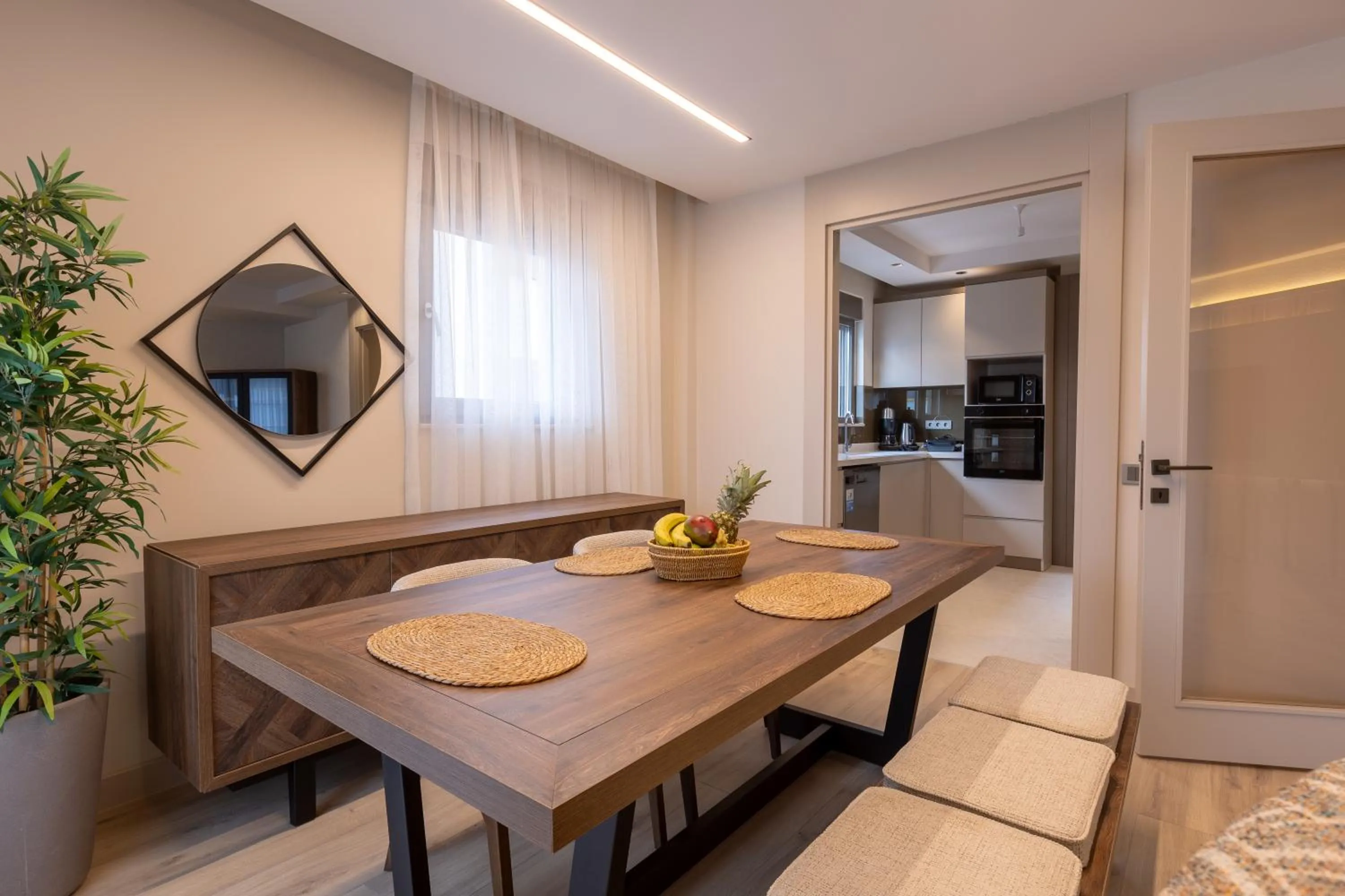 Kitchen or kitchenette in Los Suites