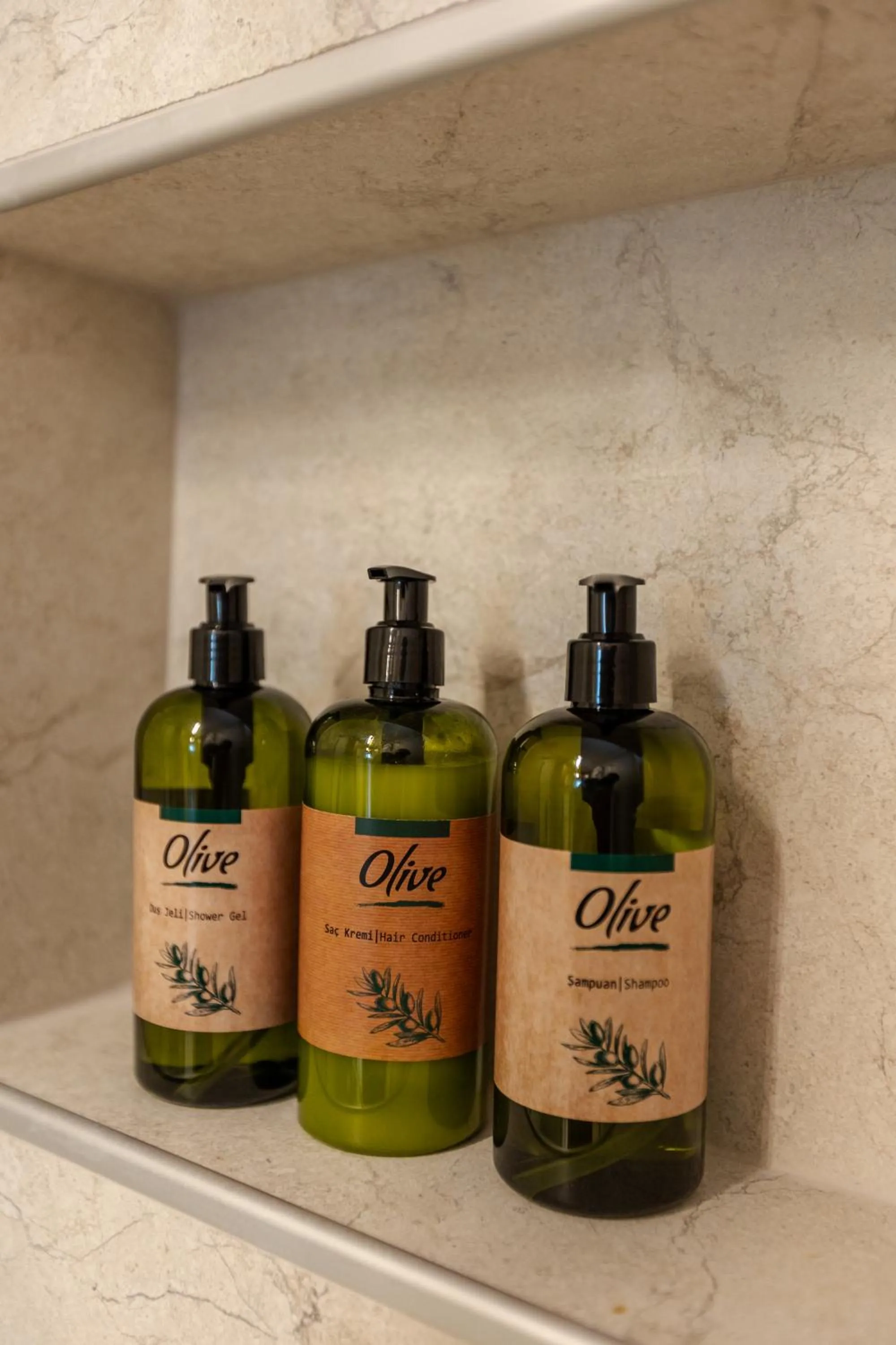 Bathroom in Los Suites