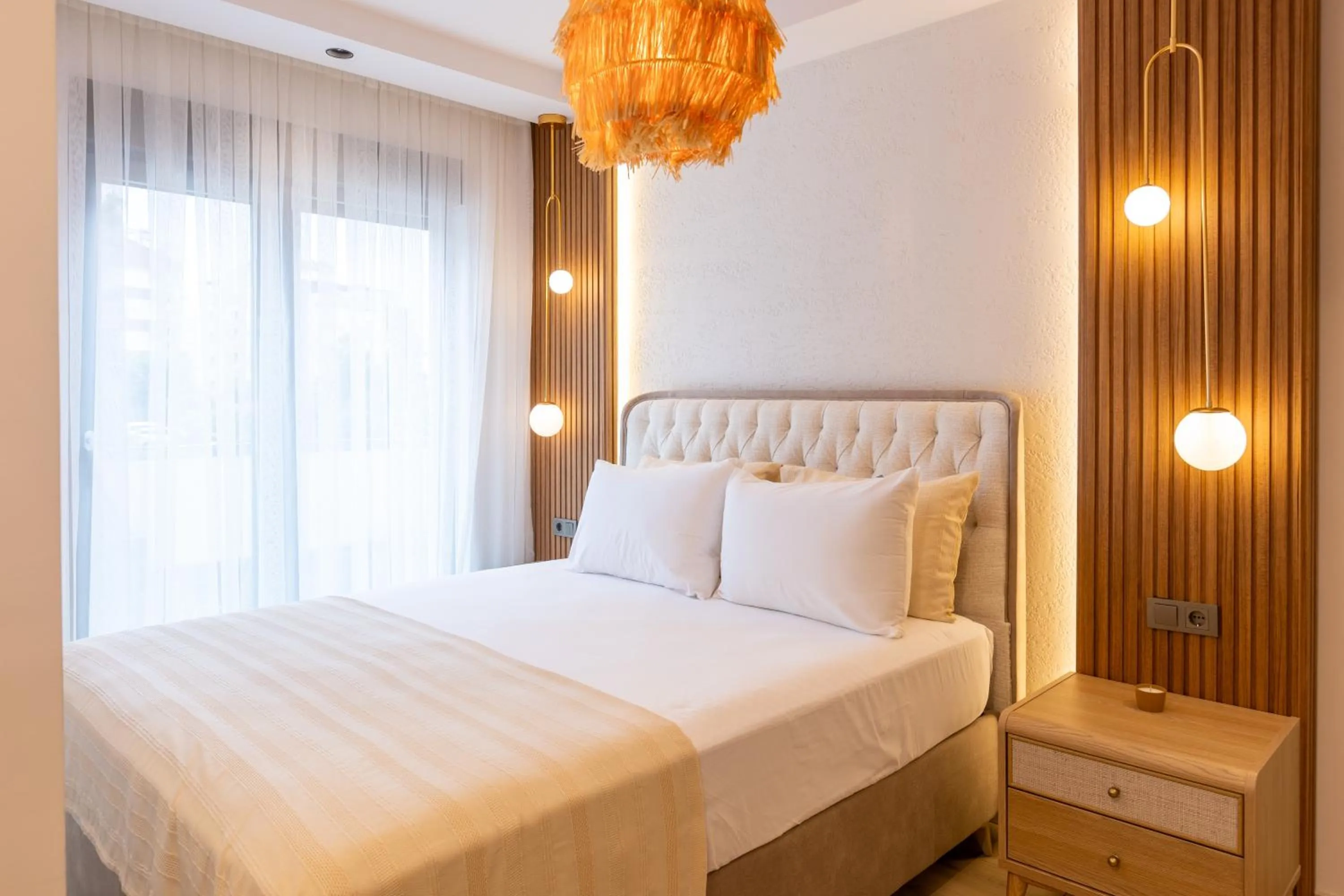 Toilet, Bed in Los Suites