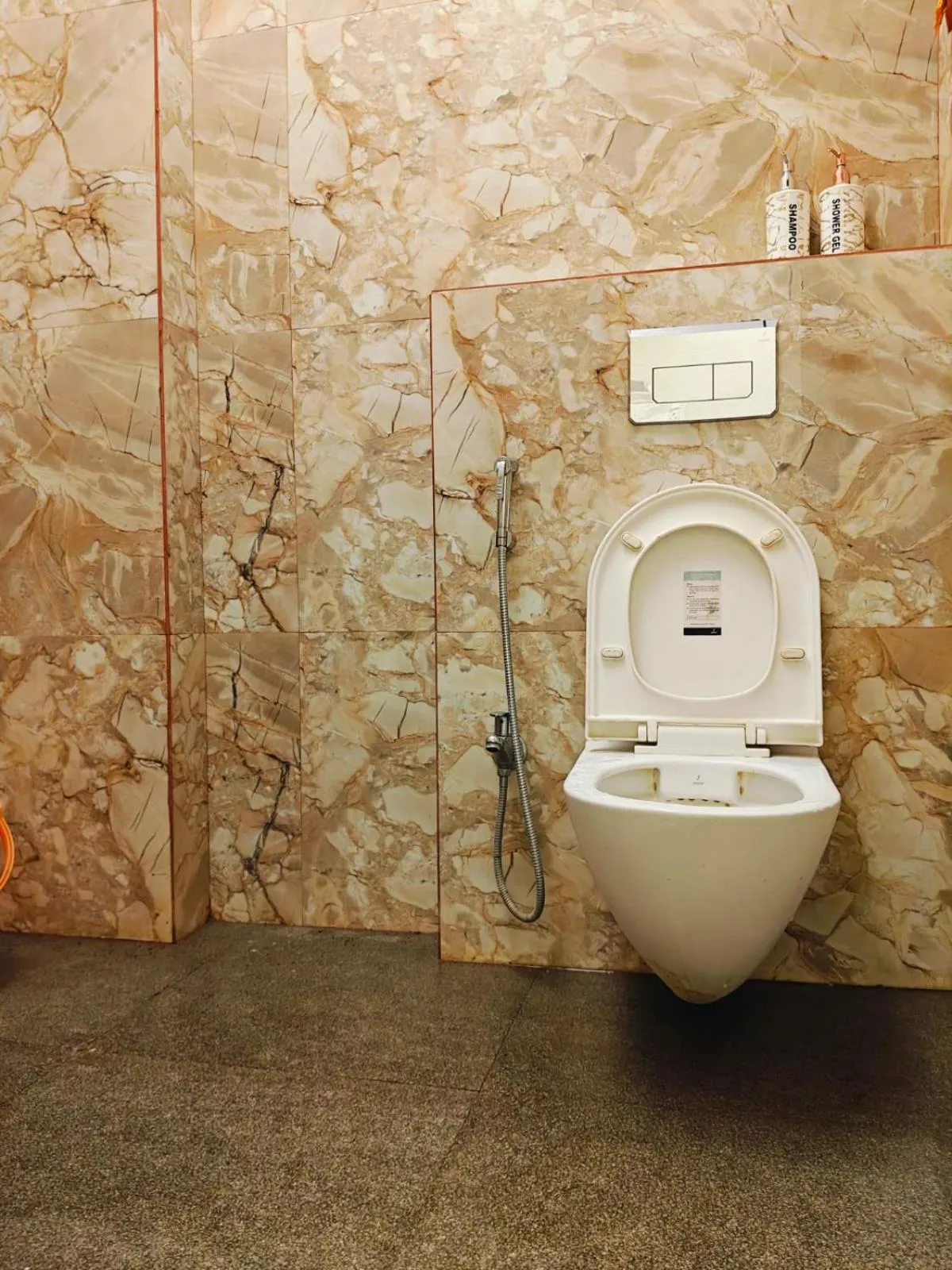 Toilet in River An Sky Resort