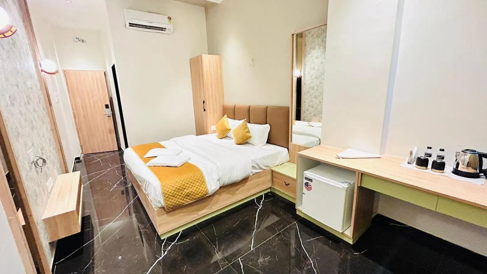 Bed in River An Sky Resort