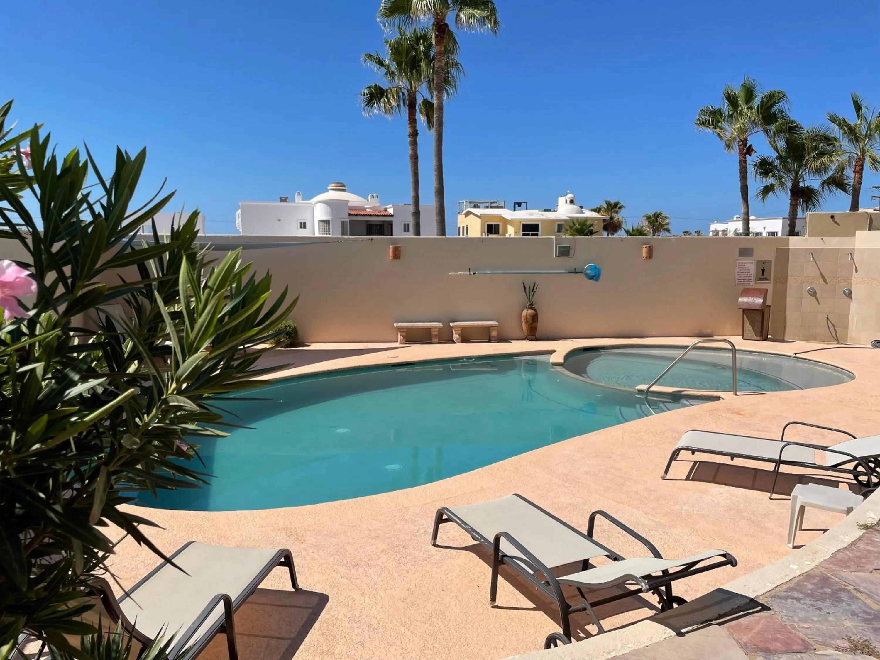 Corona del Mar By Rocky Host