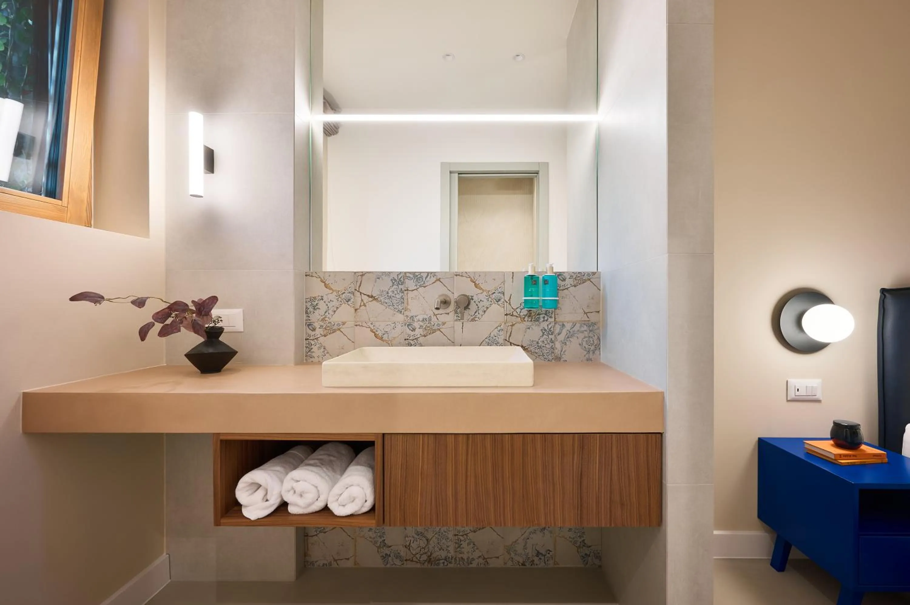 Bathroom in Central Heritage Hotel