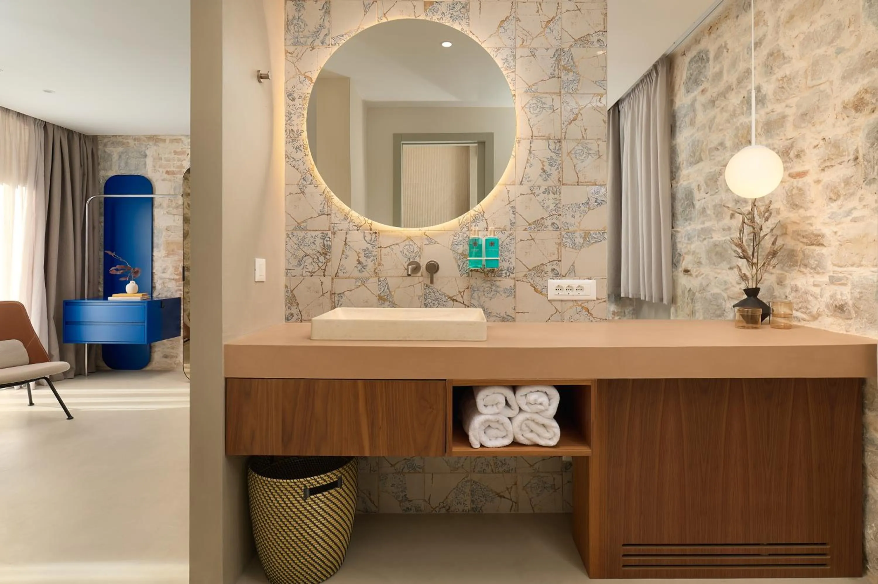 Bathroom in Central Heritage Hotel