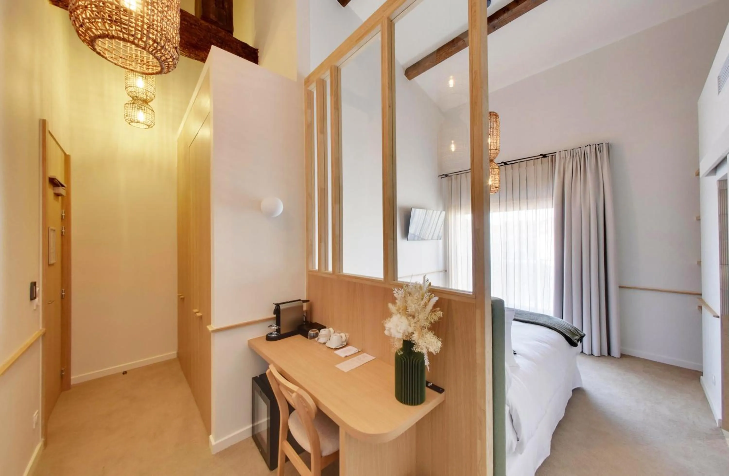 Bed in La Maison Gaïa Hôtel & Spa