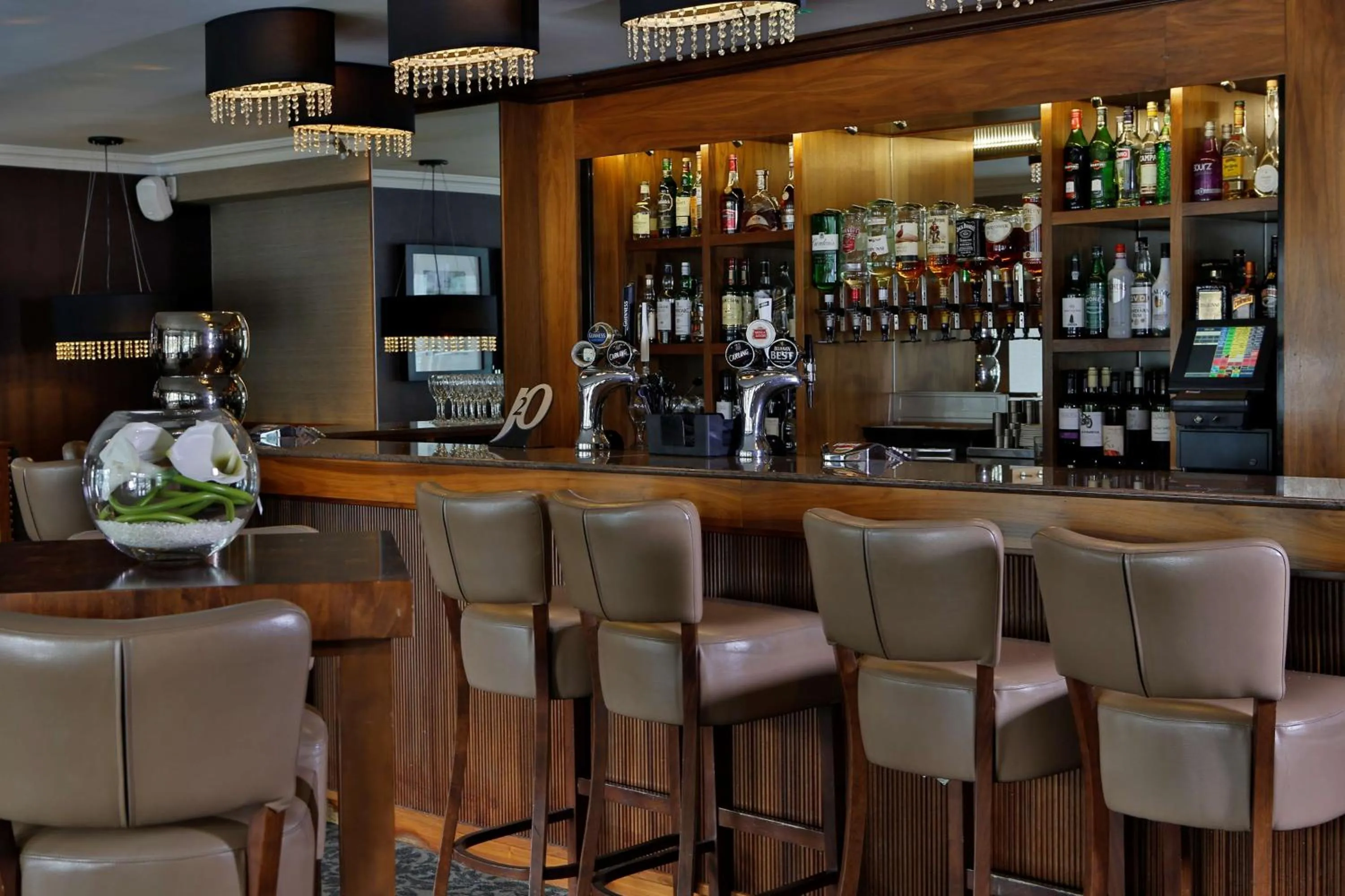 Restaurant/places to eat in Best Western Motherwell Centre Moorings Hotel