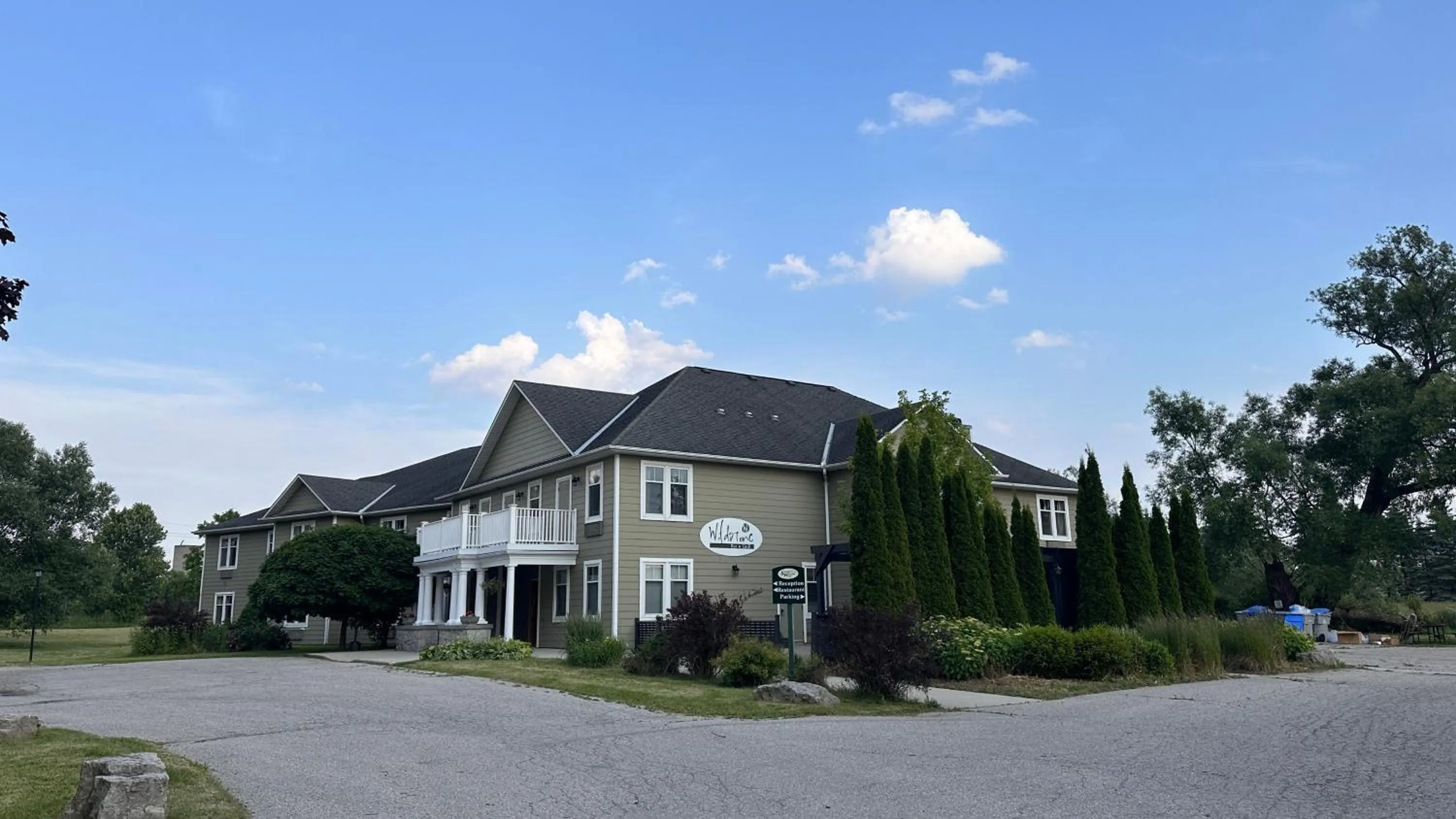 Stone Willow Inn