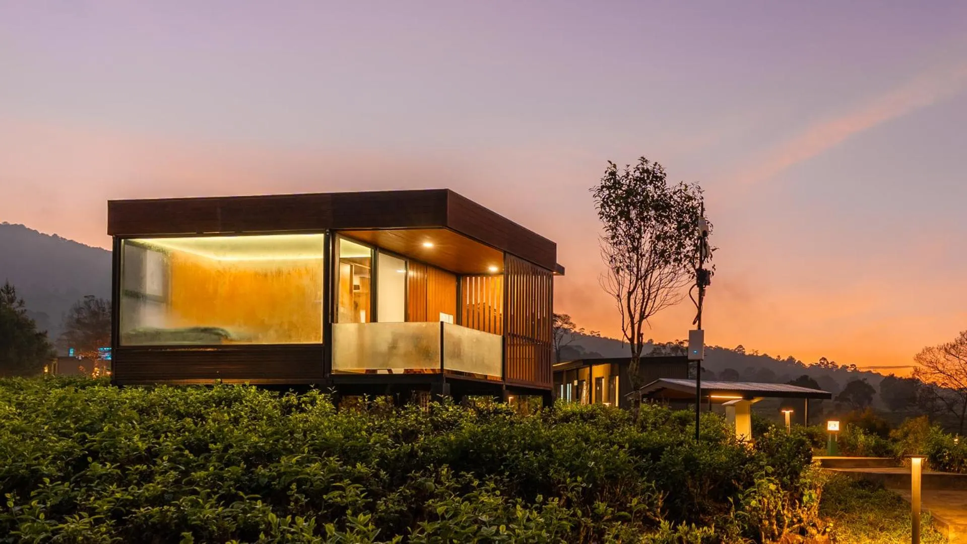 Property building in Bobocabin Sukawana, Bandung