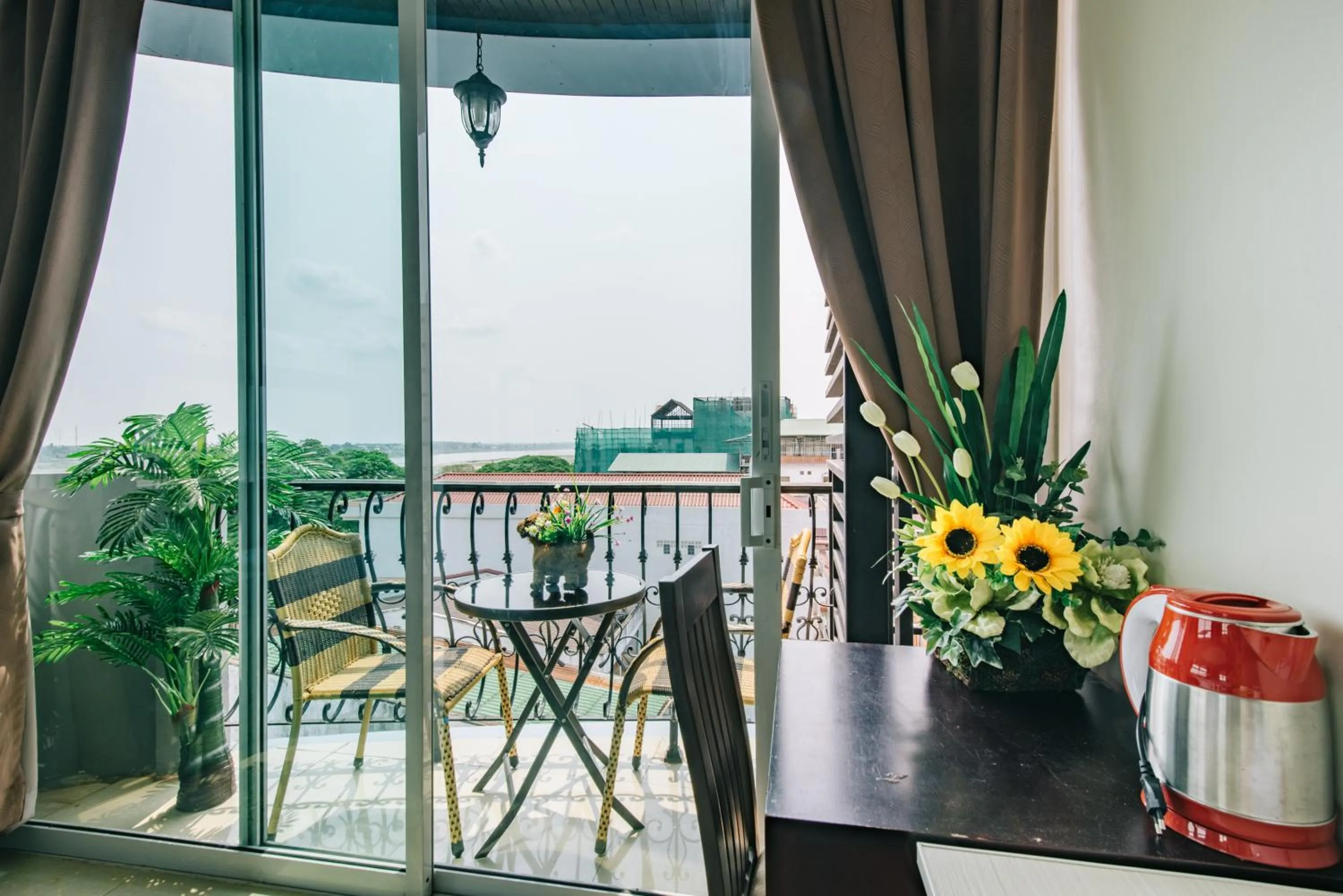 Balcony/Terrace in V Hotel Vientiane