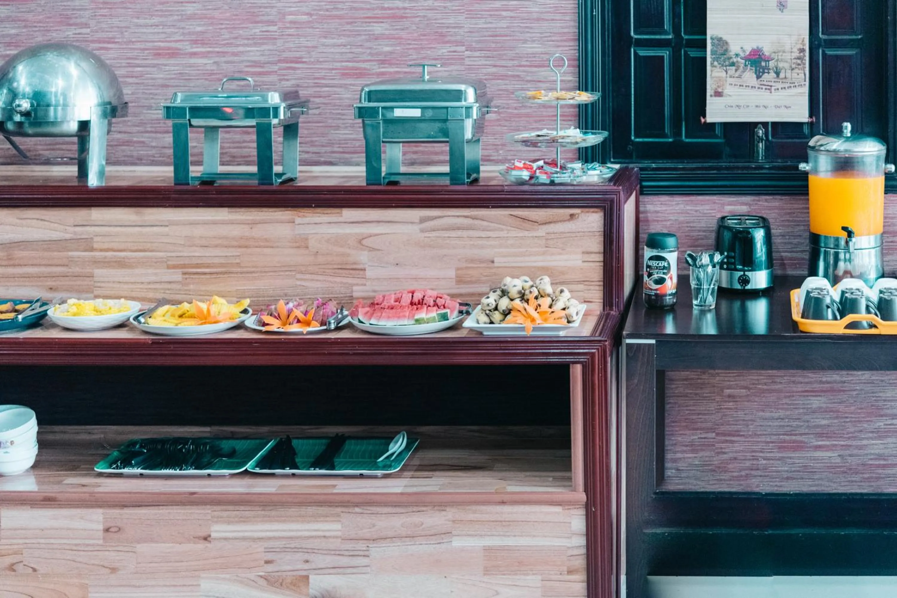 Buffet breakfast in V Hotel Vientiane