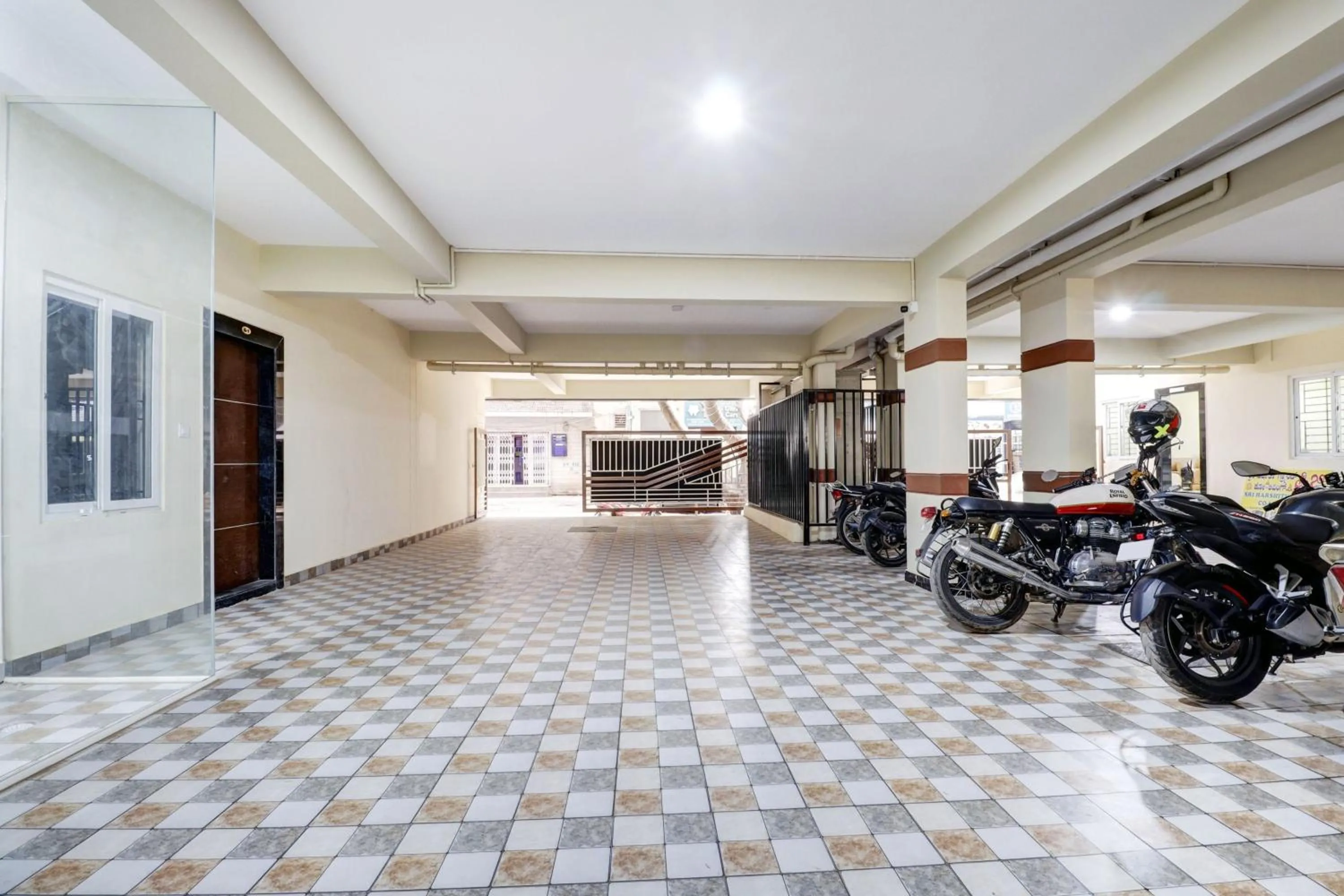 On site in Hotel O Sri Harshitha Grand Near Zudio - Star Bazaar, Kundalhalli Gate