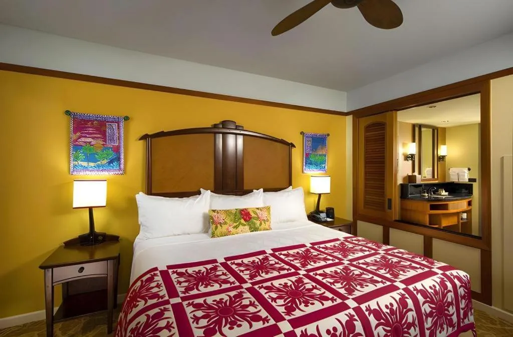 Bed in Aulani, Disney Vacation Club Villas