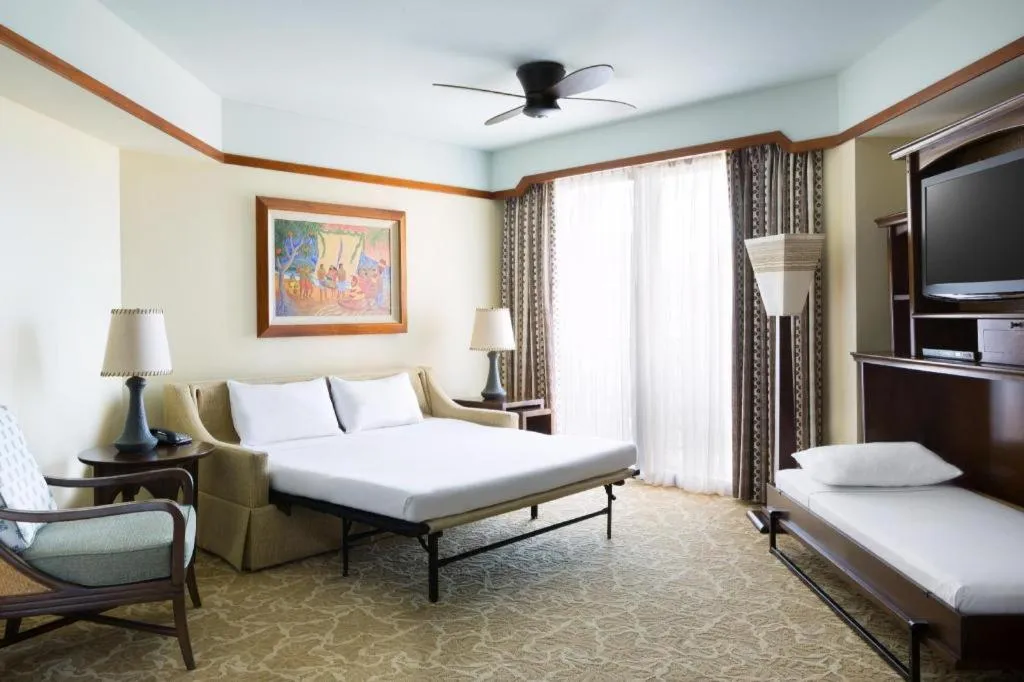 Bed in Aulani, Disney Vacation Club Villas