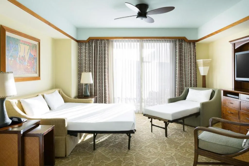 Bed in Aulani, Disney Vacation Club Villas