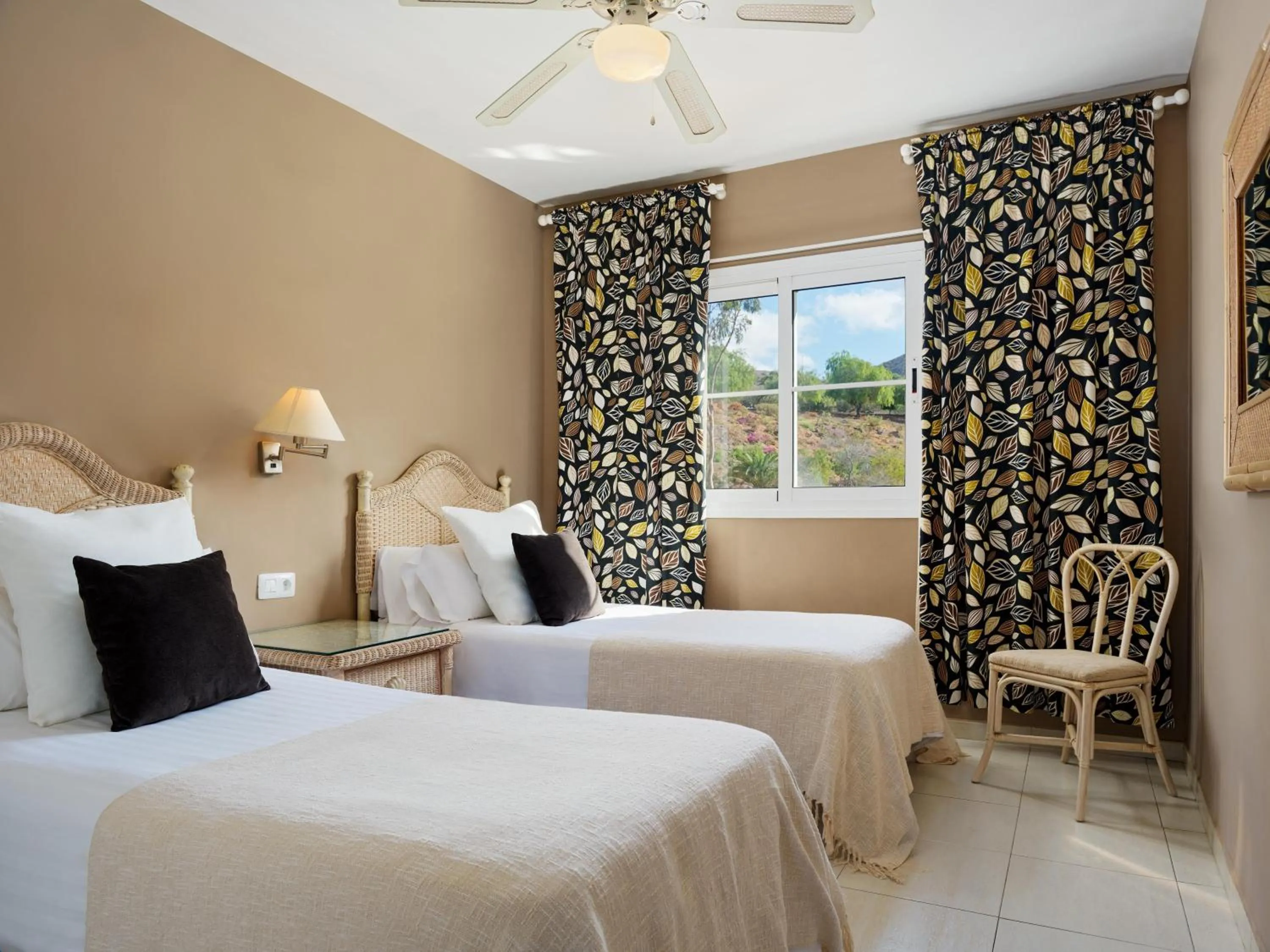 Photo of the whole room, Bed in Gran Oasis Resort