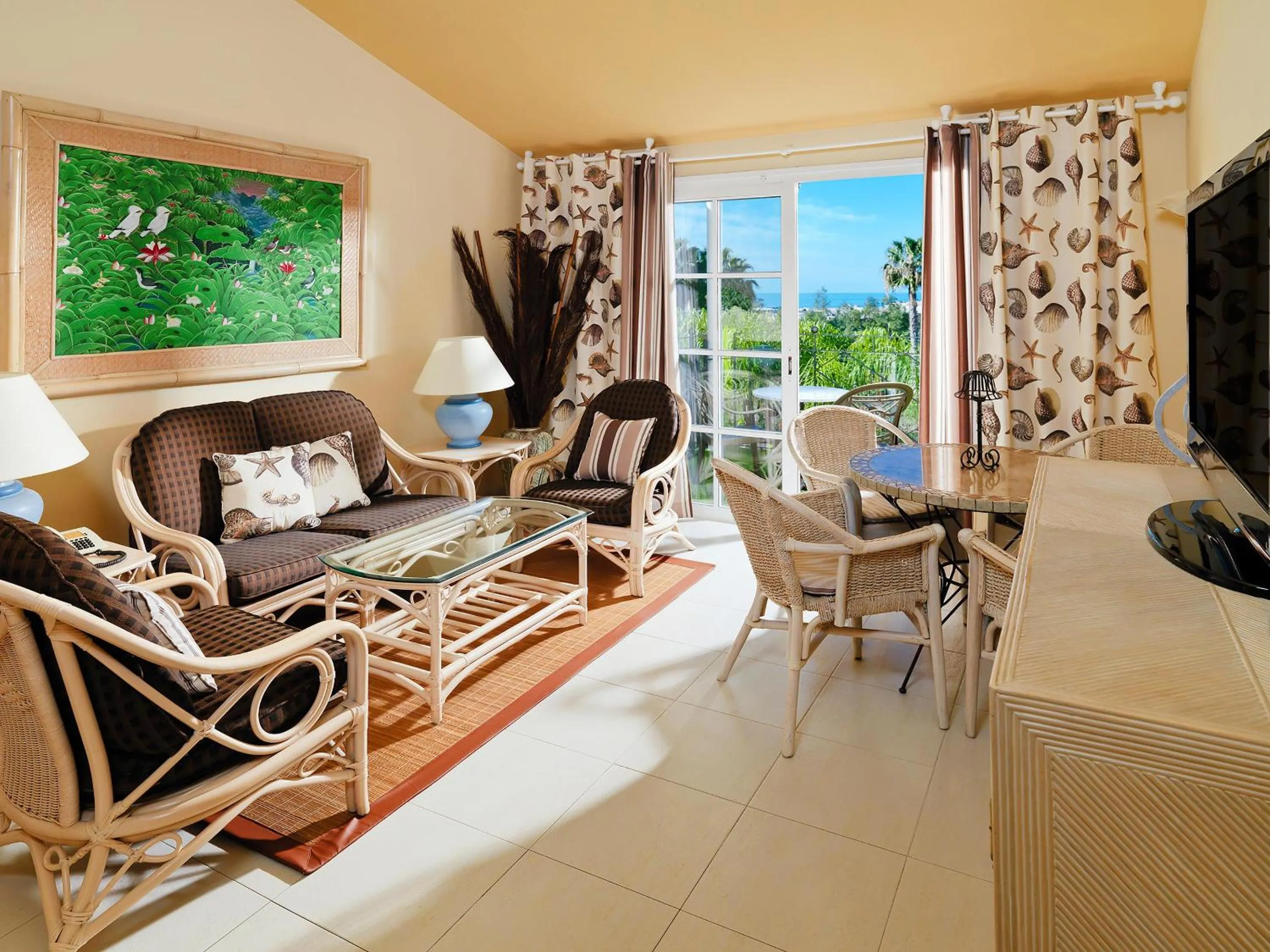 Photo of the whole room in Gran Oasis Resort