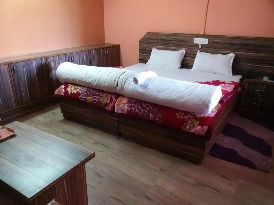 Bed in Menda-La