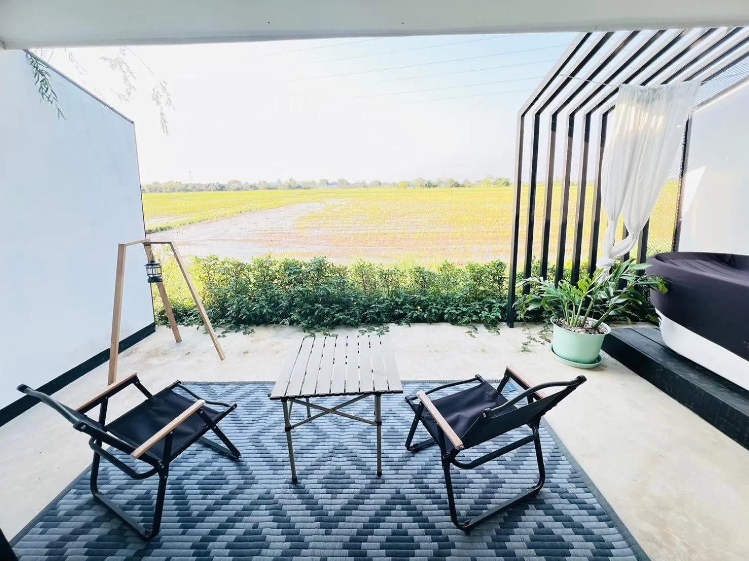 Balcony/Terrace in Penguin Villa Resort & Bistro