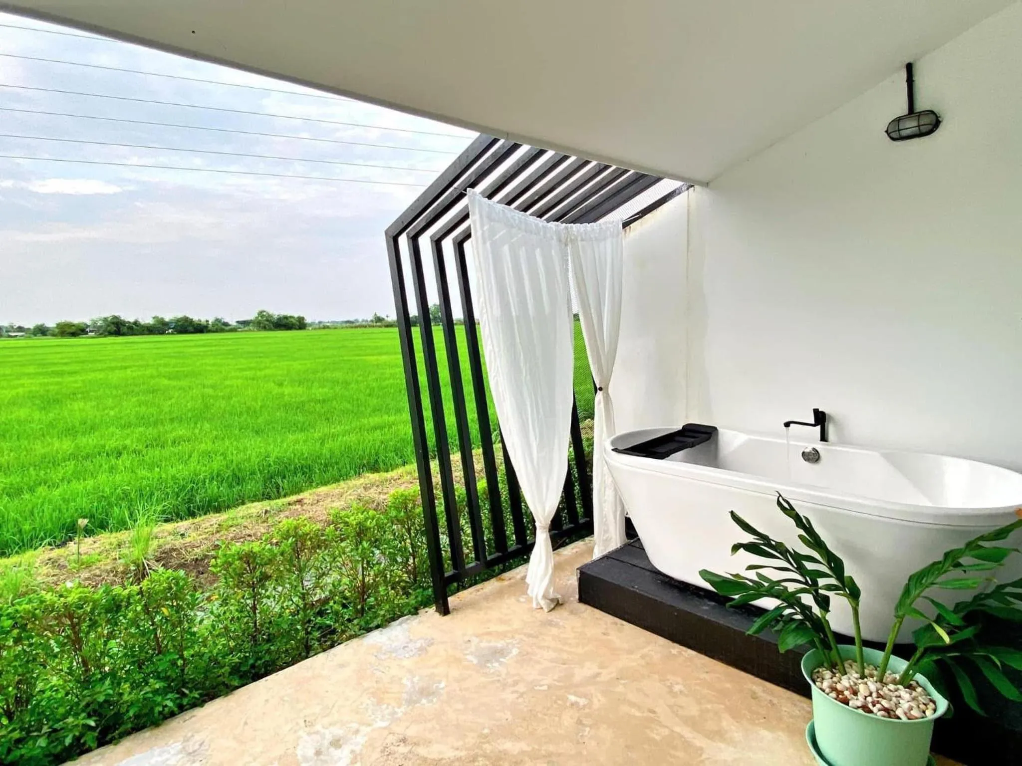 Balcony/Terrace in Penguin Villa Resort & Bistro