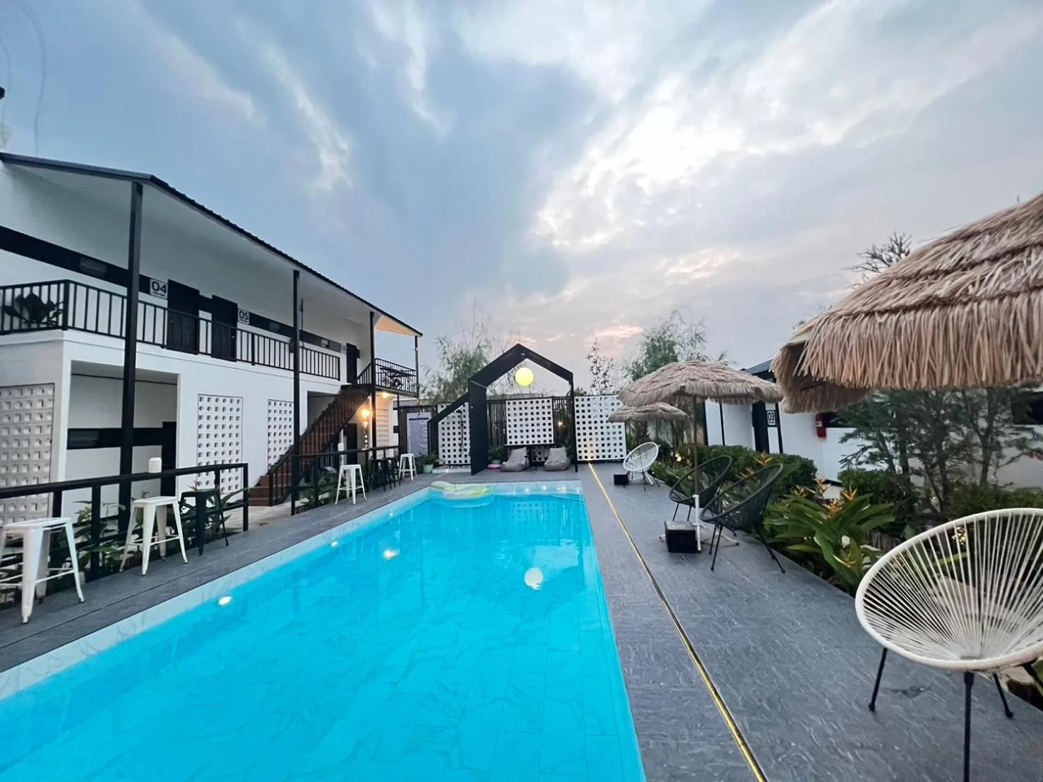 Property building in Penguin Villa Resort & Bistro