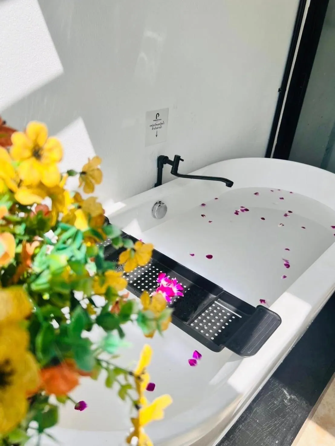 Bath in Penguin Villa Resort & Bistro