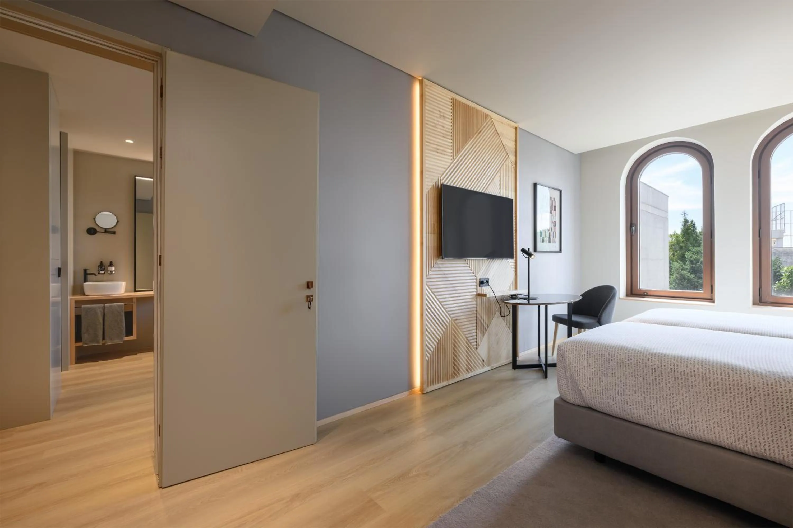 Bedroom, Bed in INNSiDE by Meliá Braga Centro