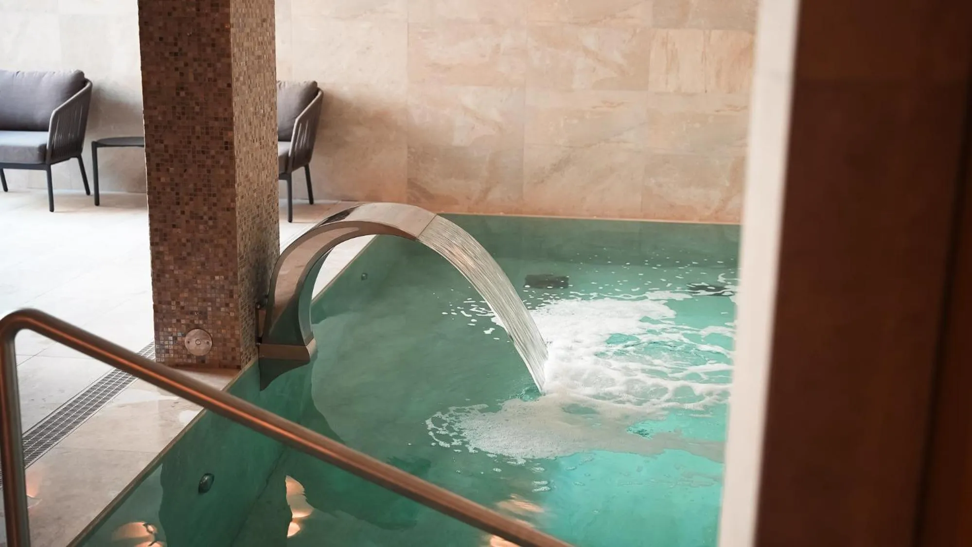 Pool view in INNSiDE by Meliá Braga Centro