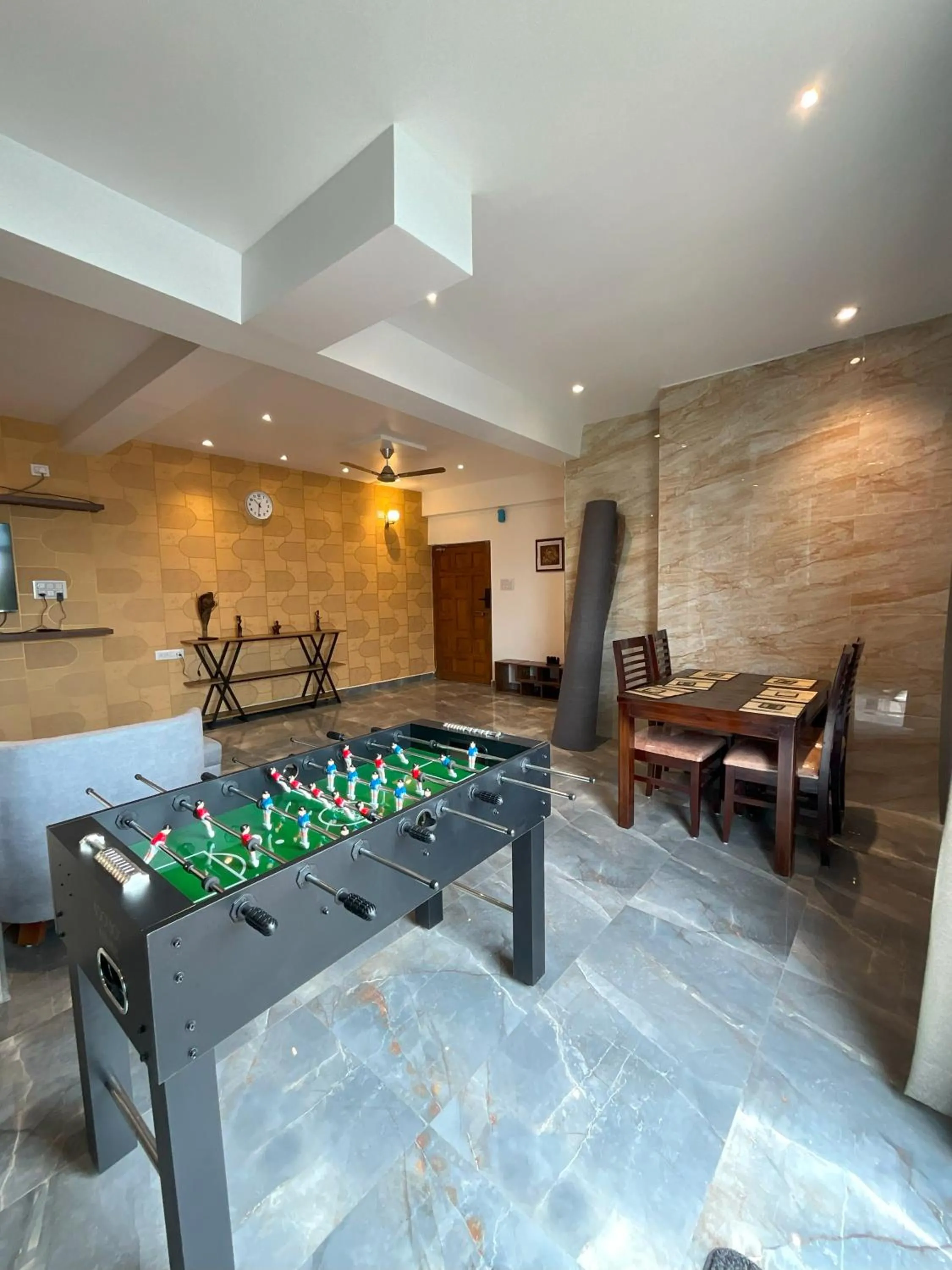 Game Room in Eleven Views by Fracspace