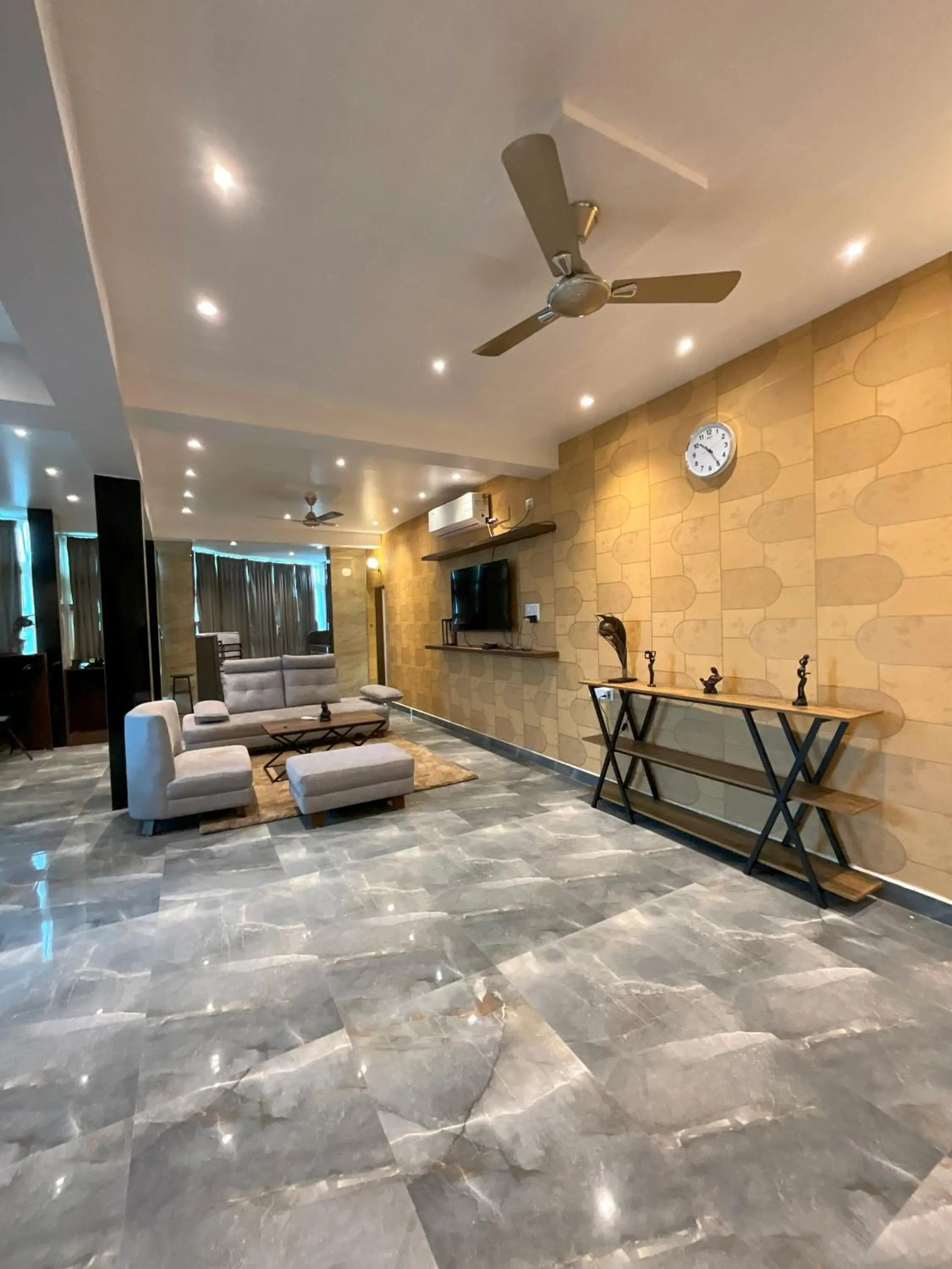 Communal lounge/ TV room in Eleven Views by Fracspace