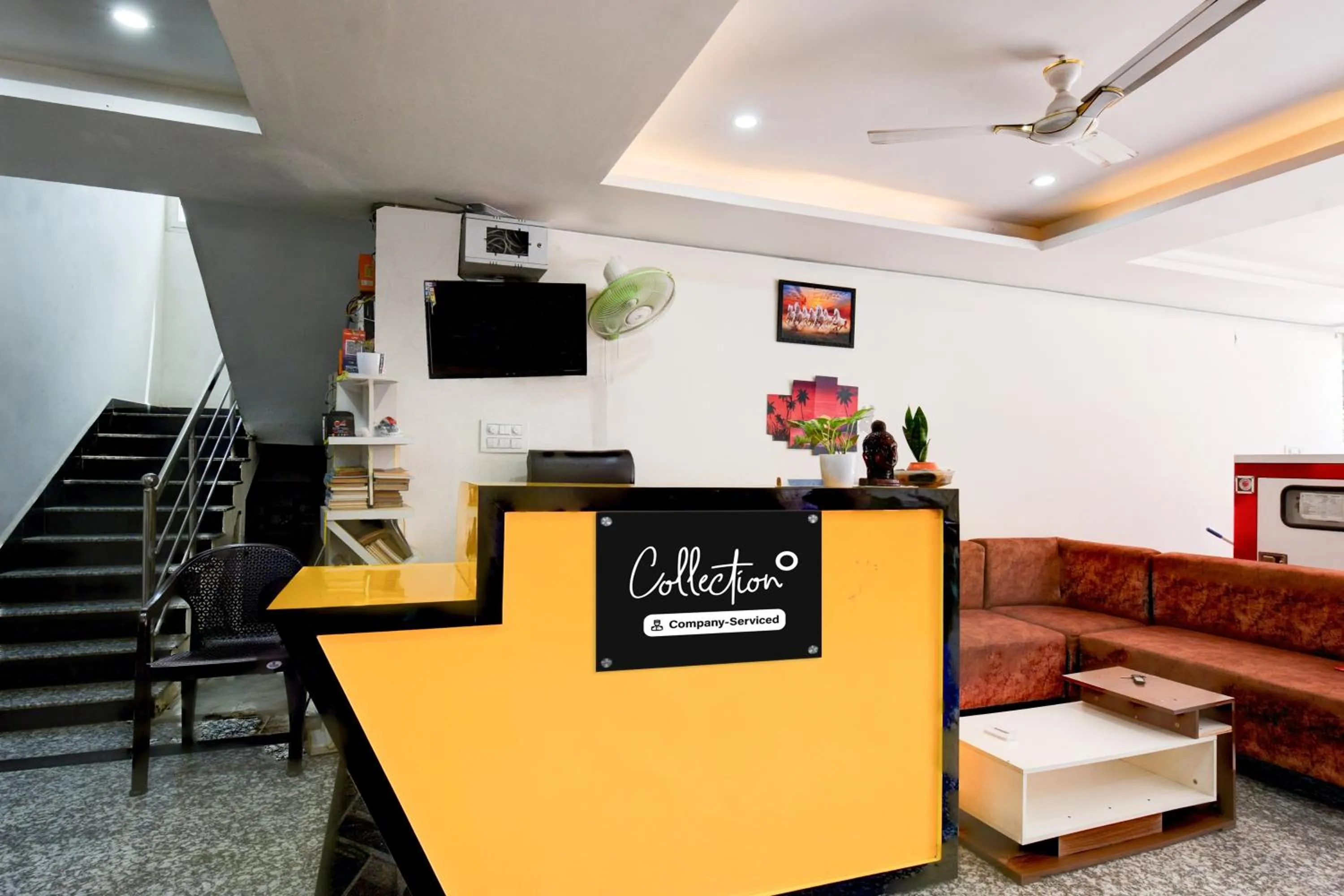 Lobby or reception in Super Collection O DLF CyberCity Hyderabad Formerly Key Suites