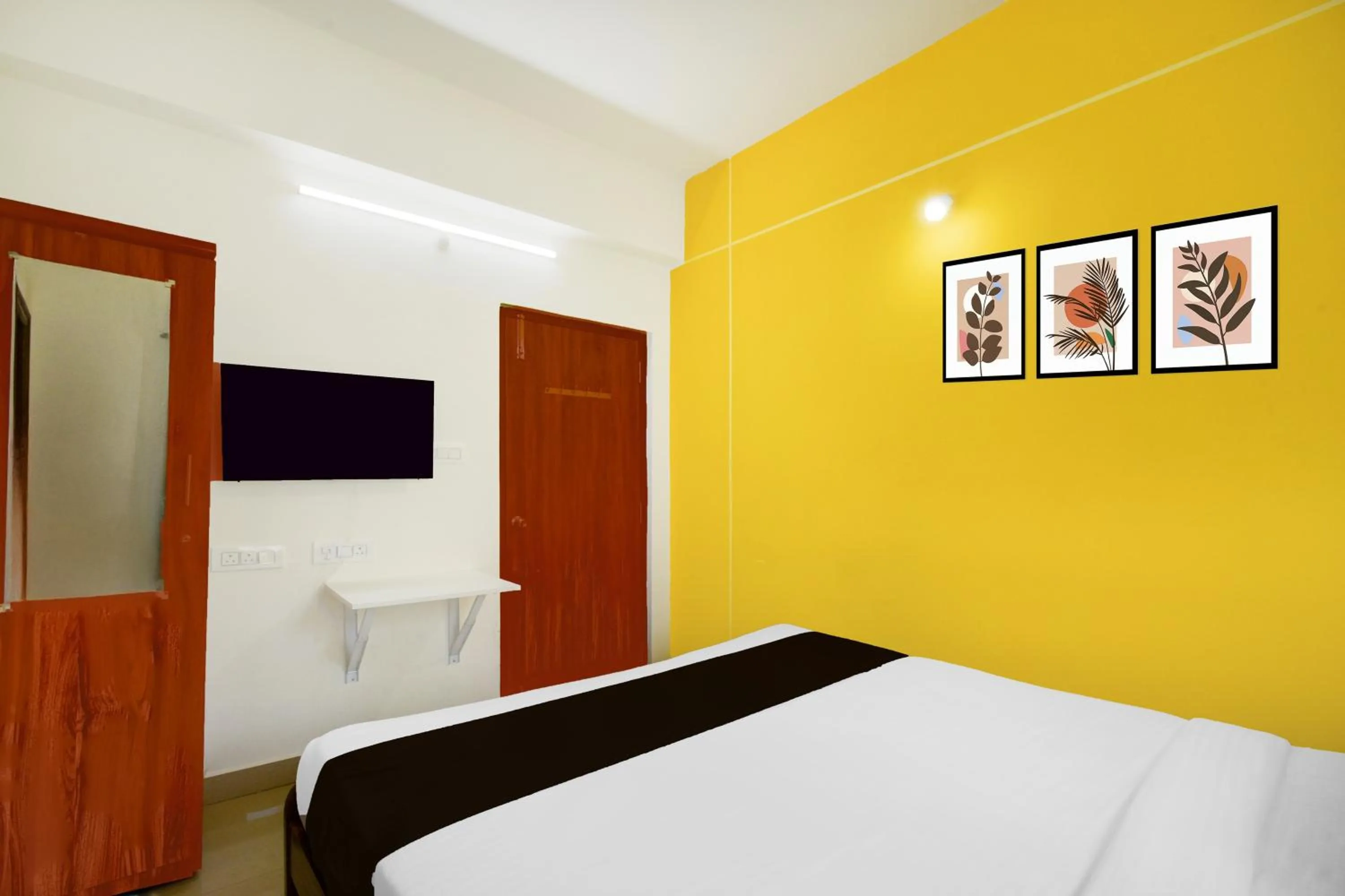 Bedroom, Bed in Super Collection O DLF CyberCity Hyderabad Formerly Key Suites