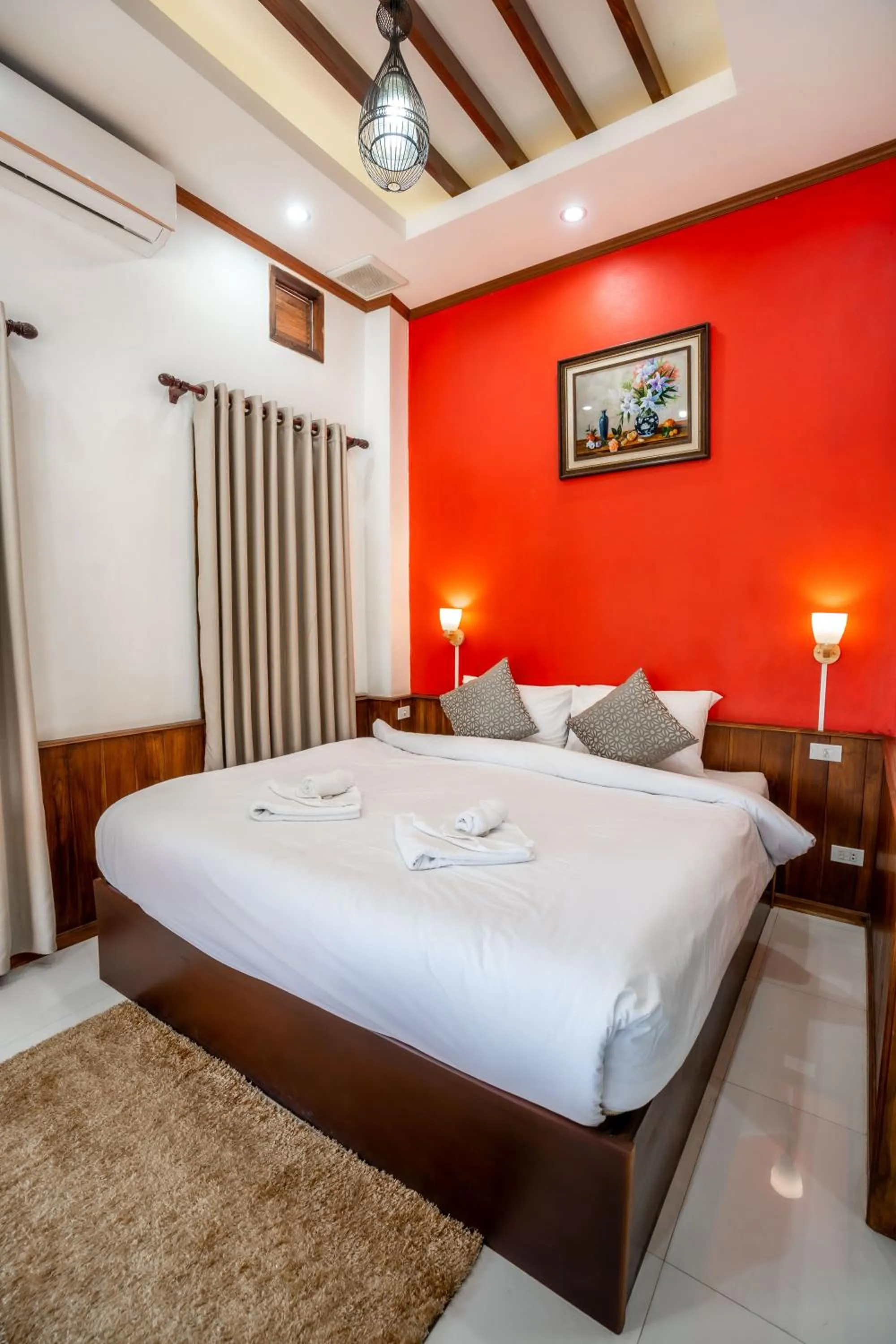 Bedroom, Bed in Luangsay Inn