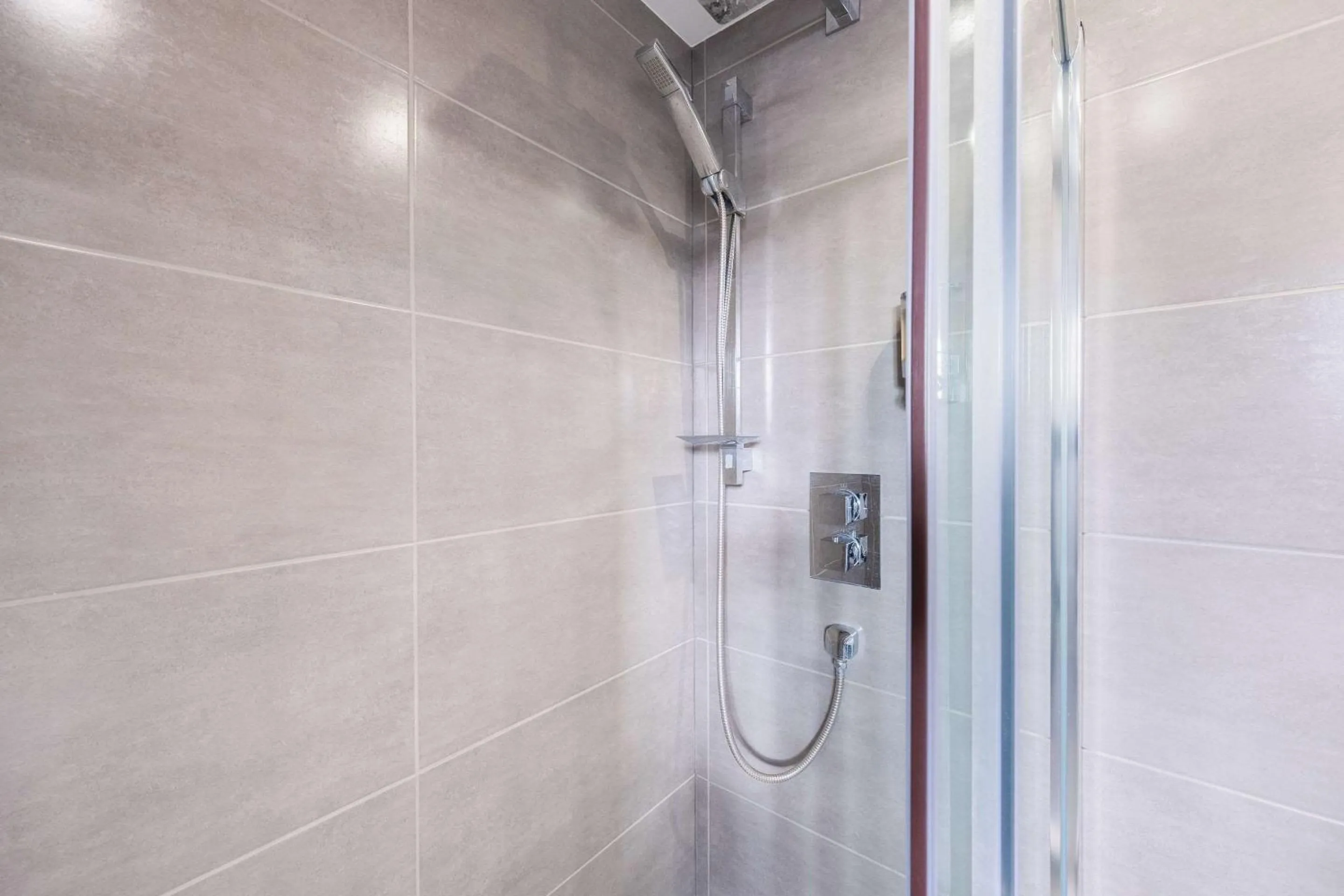 Bathroom in Comfort Inn Westminster