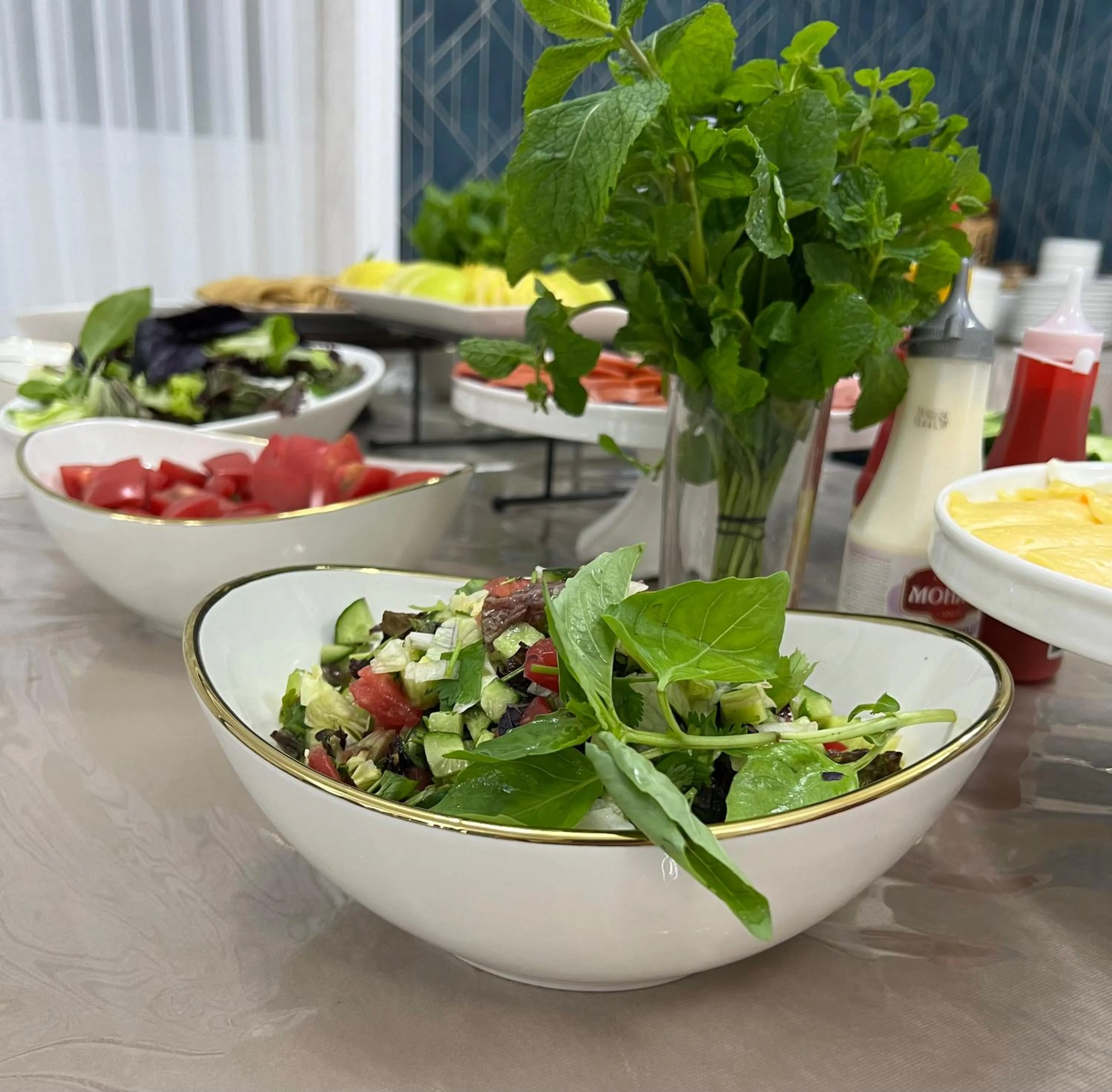 Restaurant/places to eat in DSF GARDEN HOTEL