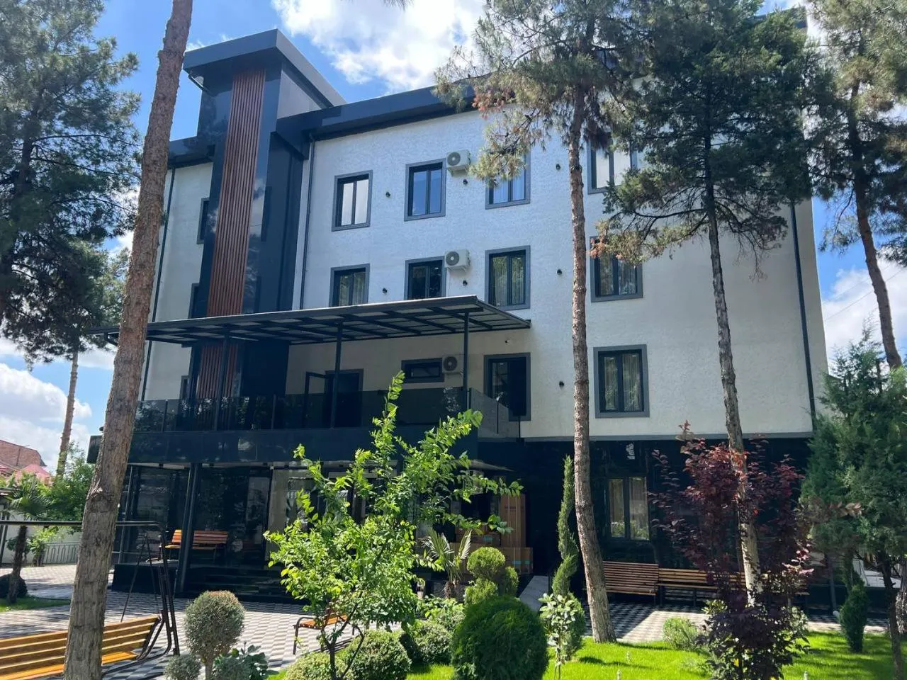 Garden in DSF GARDEN HOTEL