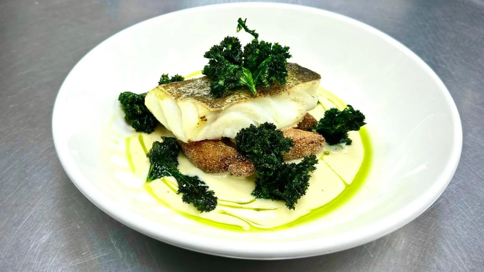 Restaurant/places to eat in Best Western Moore Place Hotel