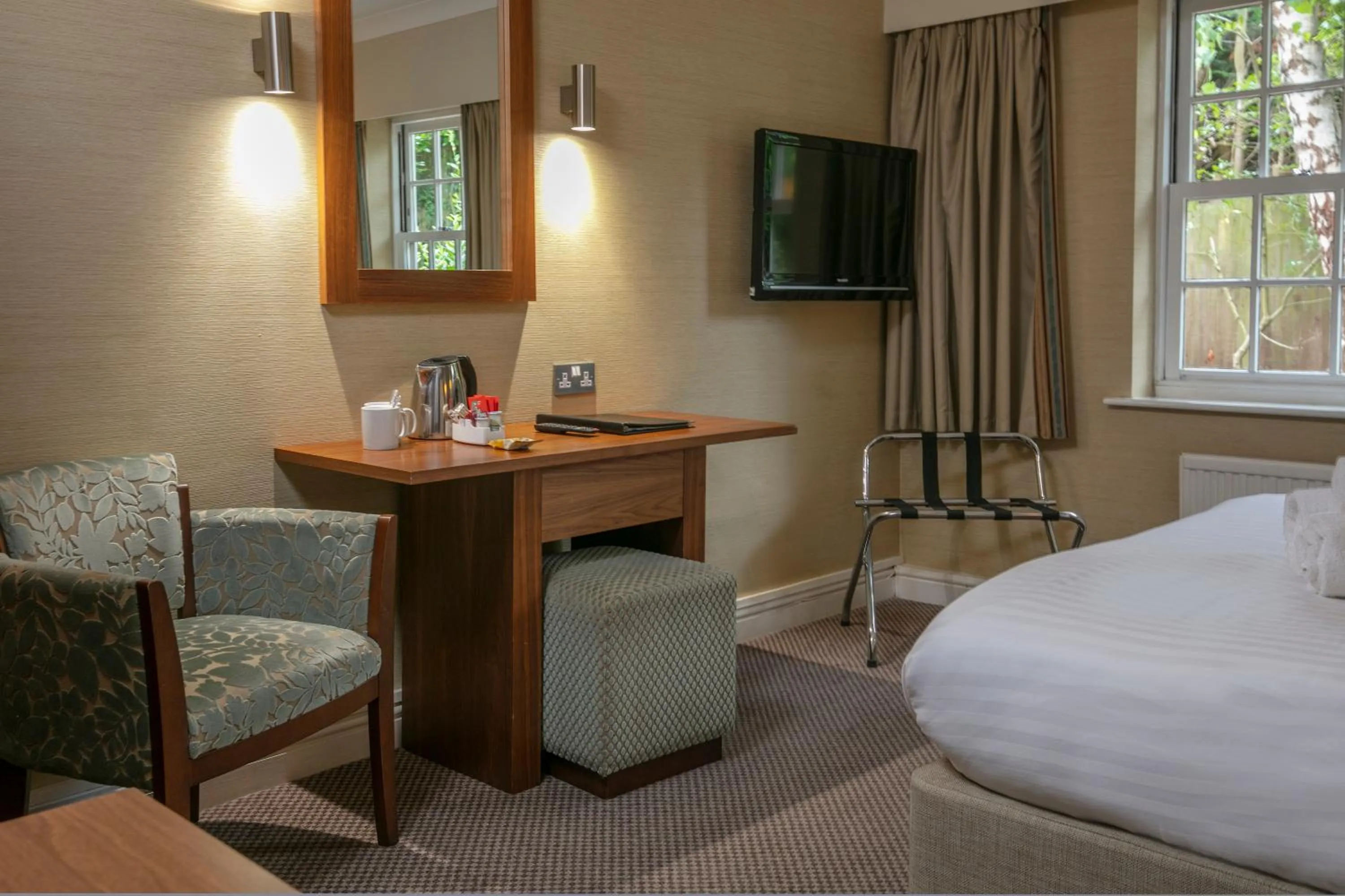 Bedroom, Bed in Best Western Moore Place Hotel