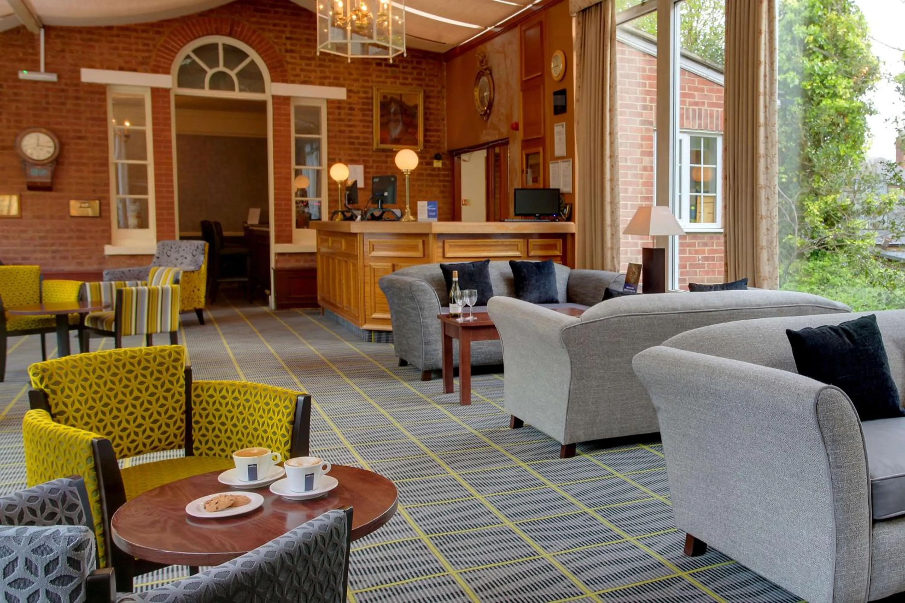 Lounge or bar in Best Western Moore Place Hotel