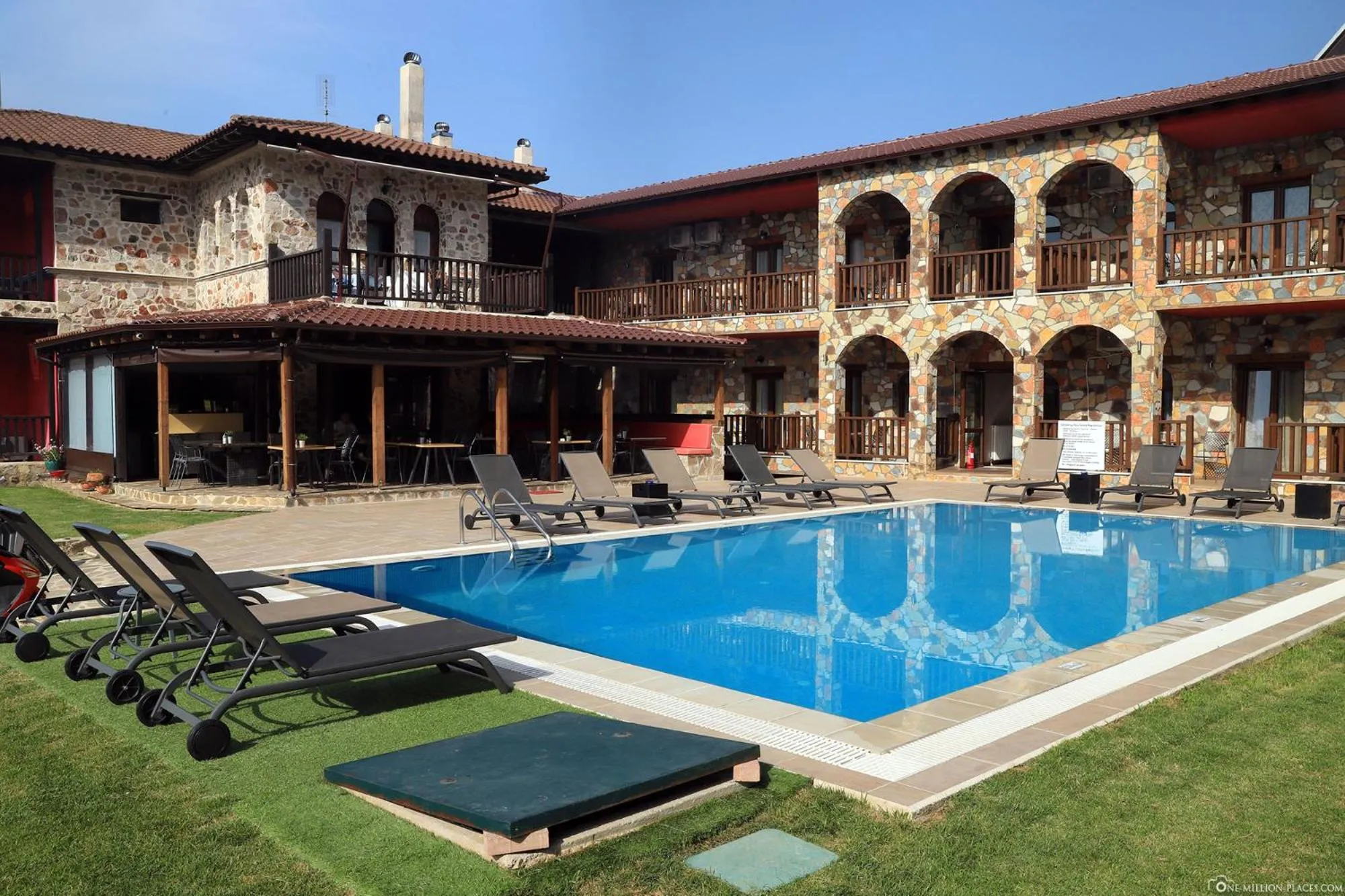 Monastiri Guesthouse