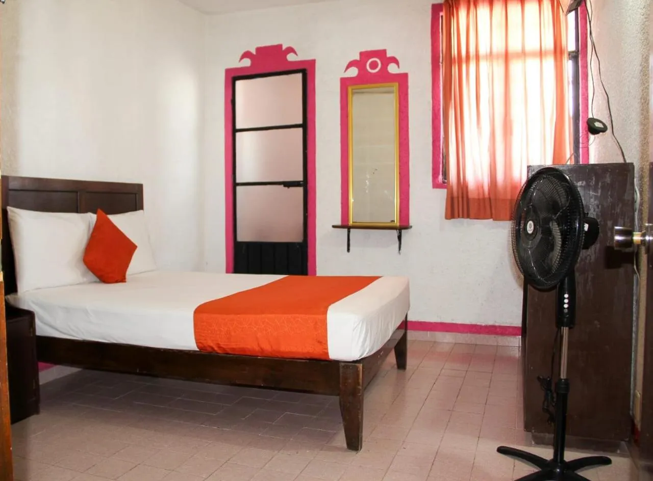 Bed in Hotel Huautla de Oaxaca